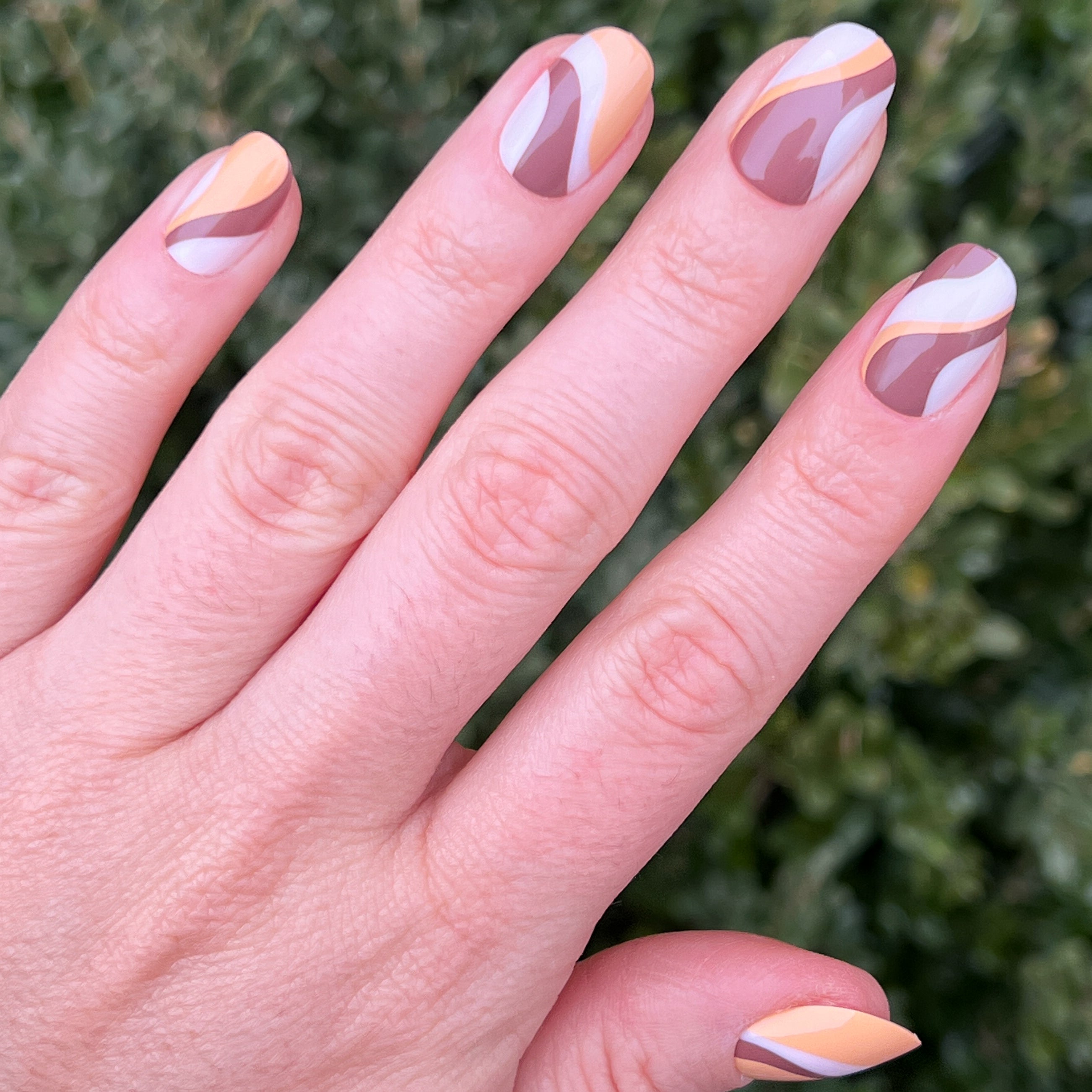 Latte Swirls | Short | Round、mySite、solidvoid