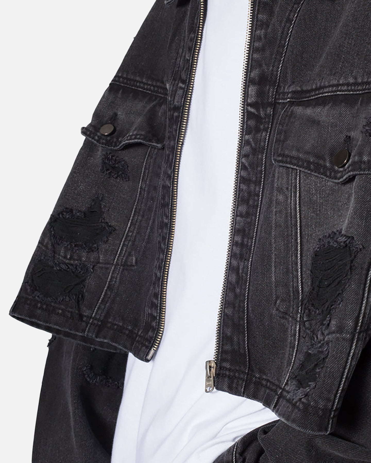 {product_title} - {shop_name}