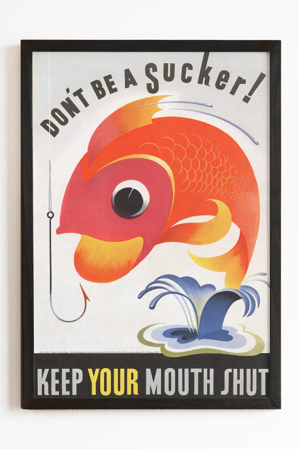 Don't Be A Sucker Vintage Fish Oversized Art Print、mySite、gigharbornorthrealestate