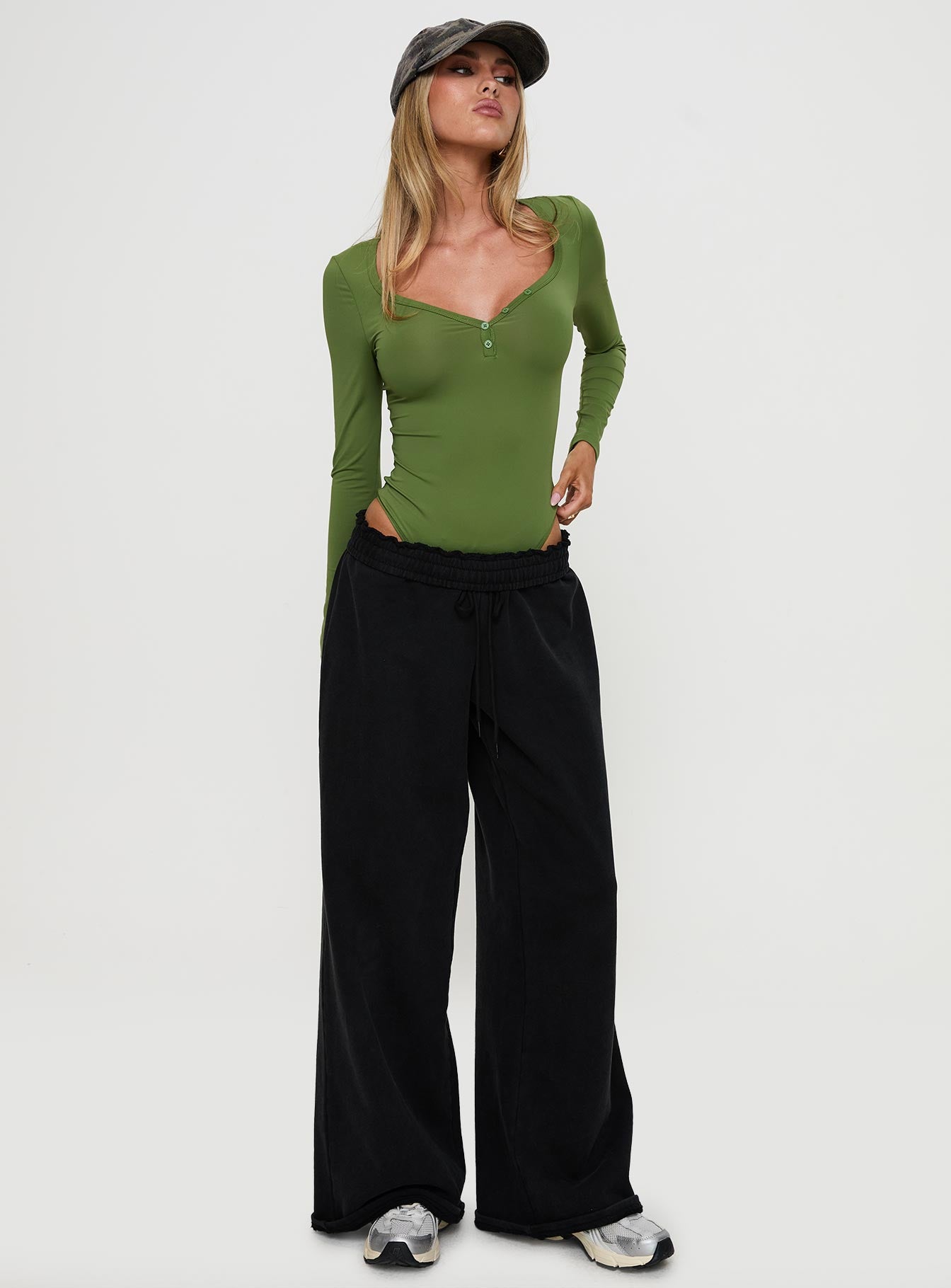 Delgado Long Sleeve Bodysuit Olive、mySite、solidvoid