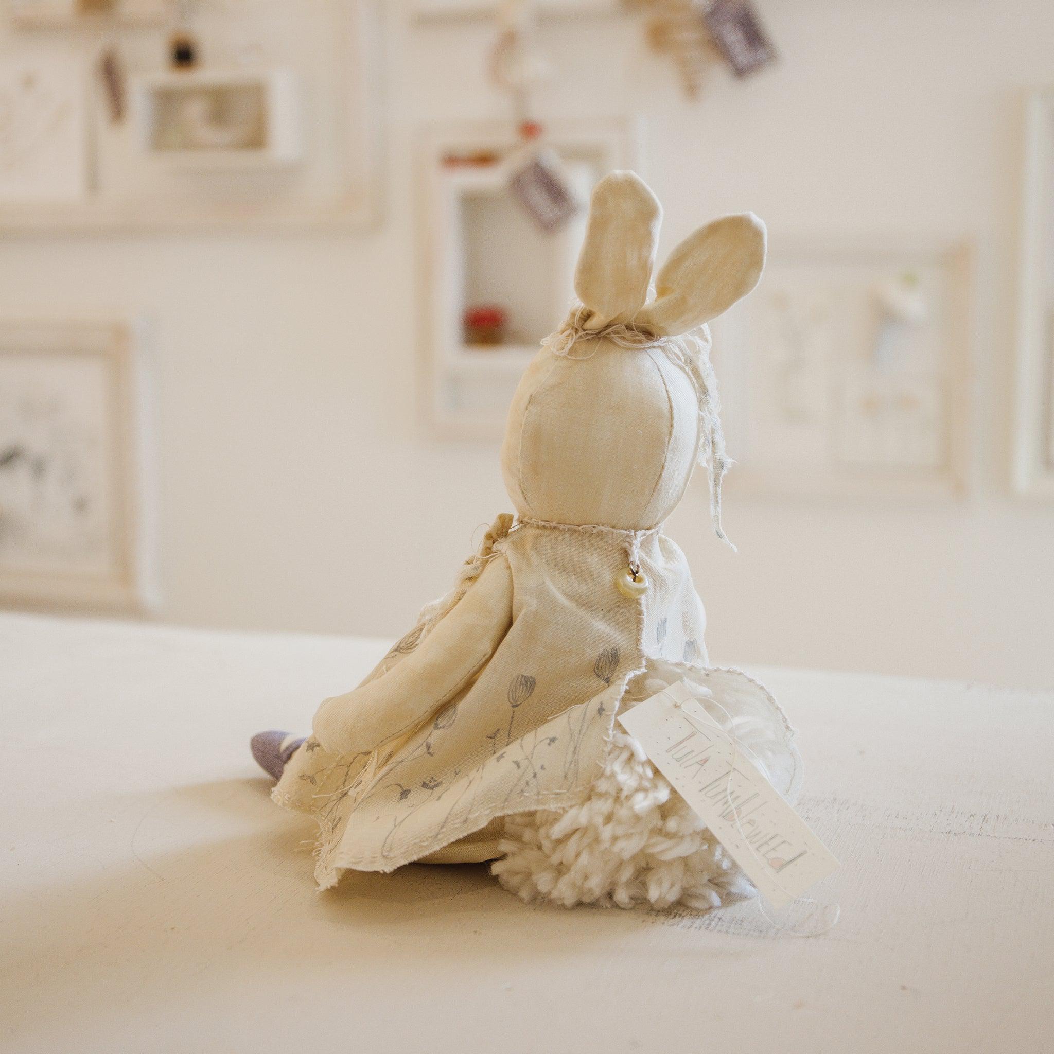 RETIRED - Hutch Studio Original - Tula Tumbleweed - Hand-Crafted Cotton & Knit Bunny、mySite、g9winljtr