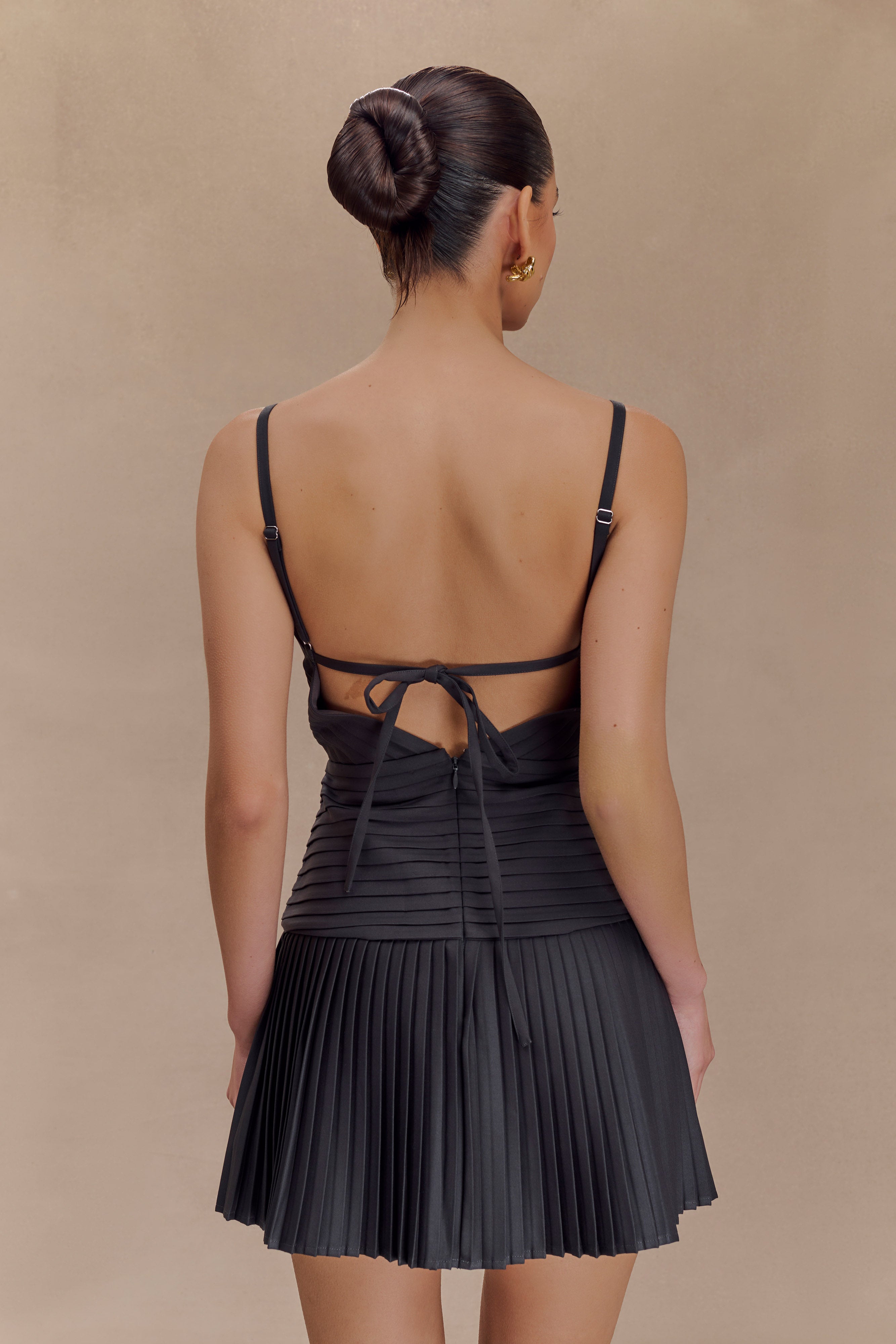 Rylee Multi Pleat Mini Dress - Charcoal、mySite、solidvoid