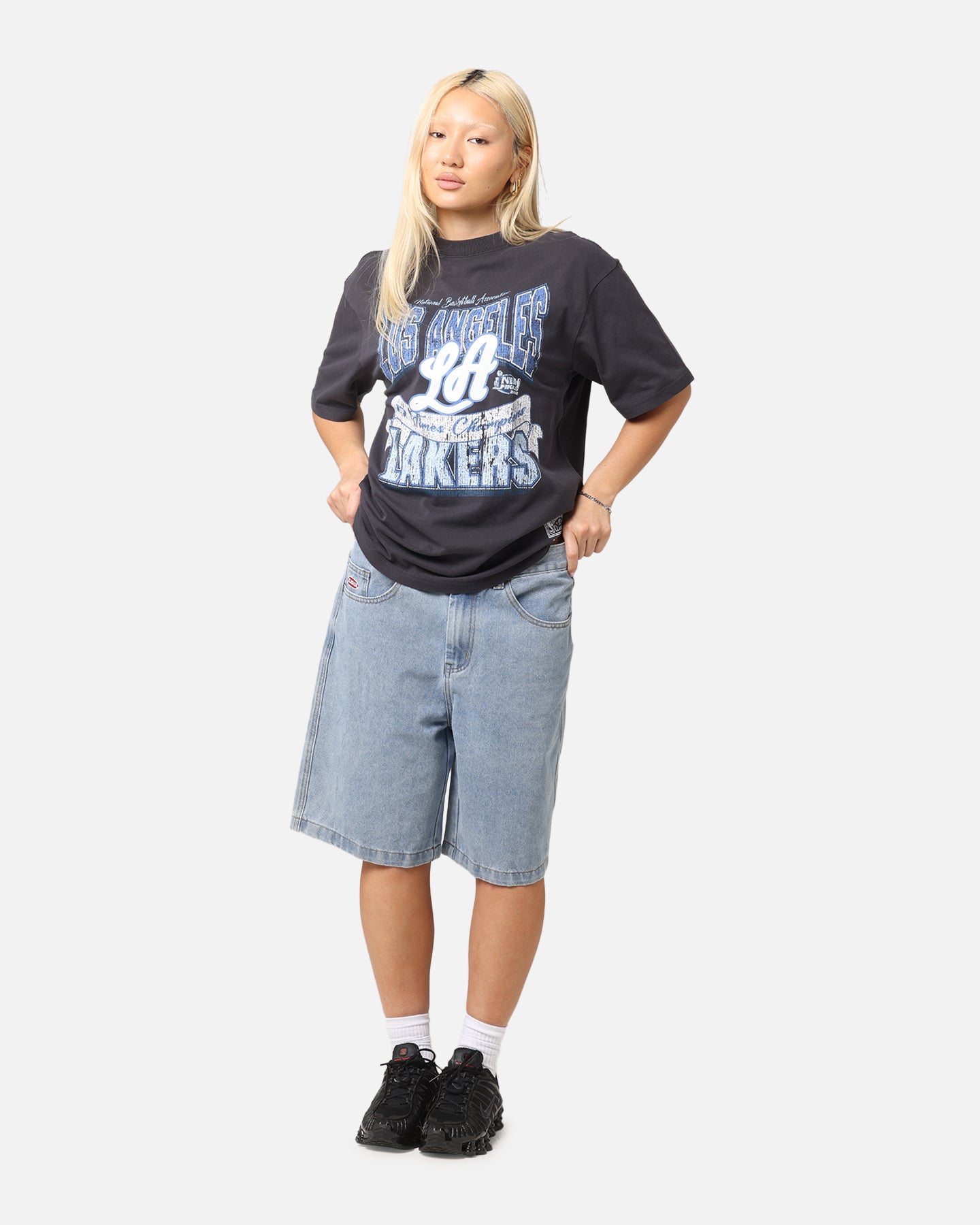 {product_title} - {shop_name}