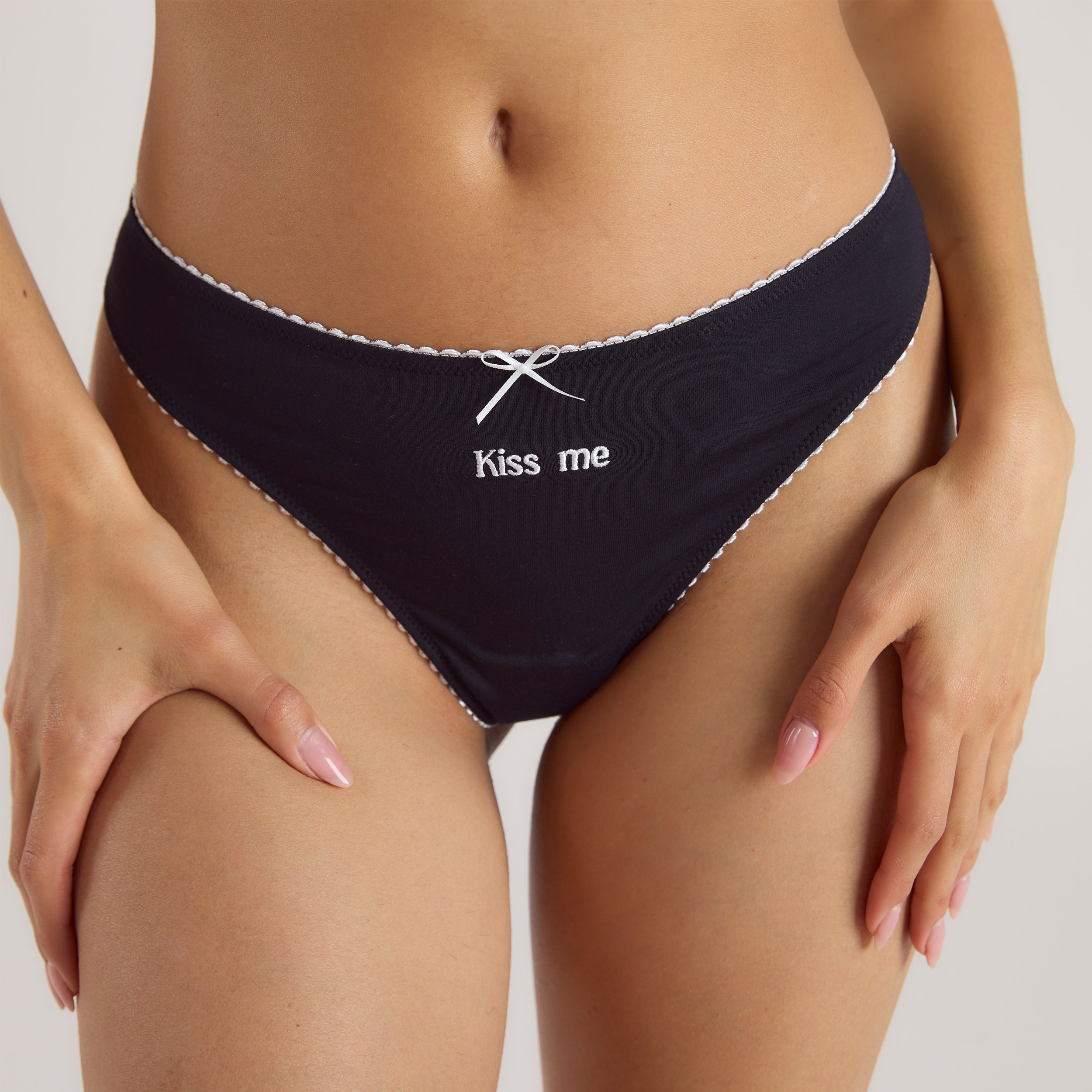 'Kiss Me' Thong - Black、mySite、bengalsvssteelers