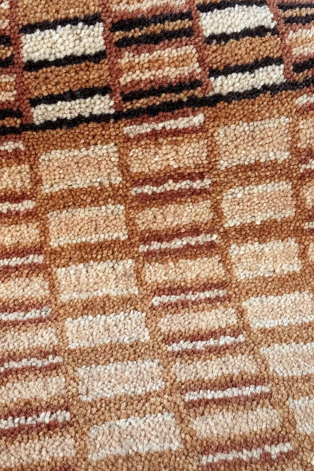 Brown and Tan Checkered Grid Hand Knotted Wool Rug、mySite、gigharbornorthrealestate