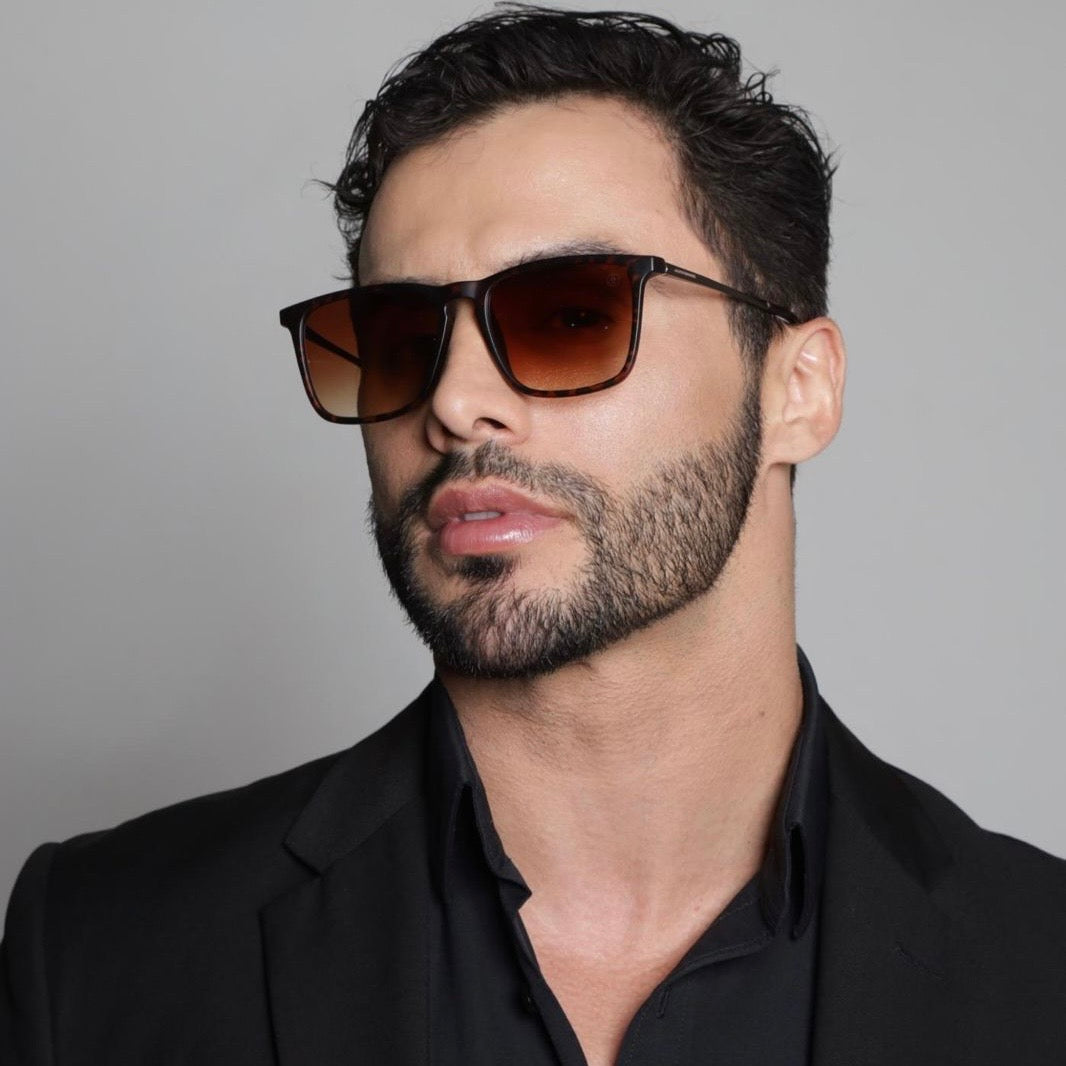 NAOMI BROWN TURTLE uv400、mySite、camillekostekn