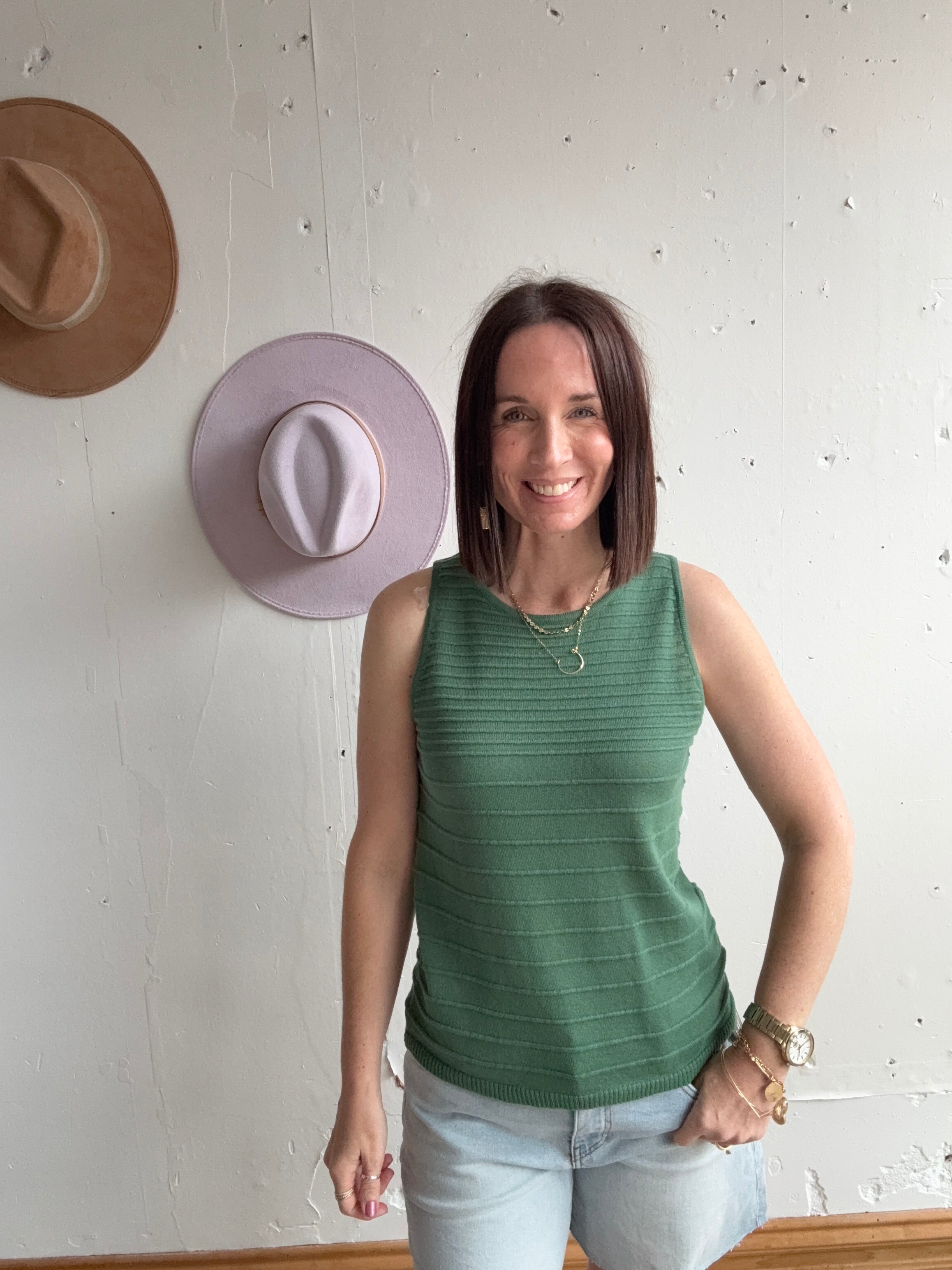 Shannon’s Tank Top、mySite、garagedoors4me