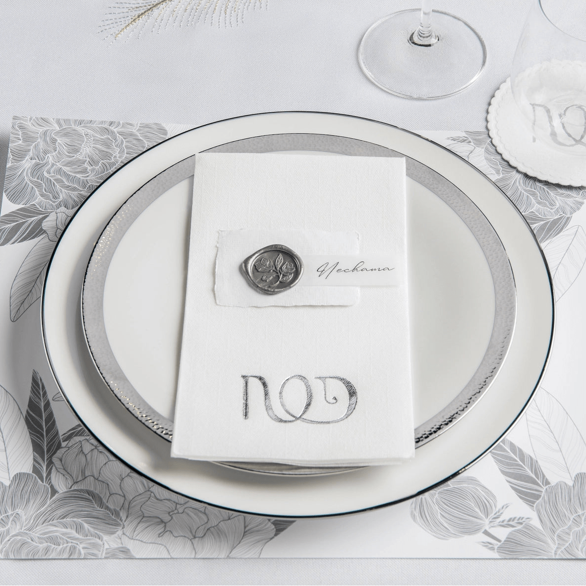 Modern Passover Napkins - Set of 25, Silver or Gold、mySite、topwebapps