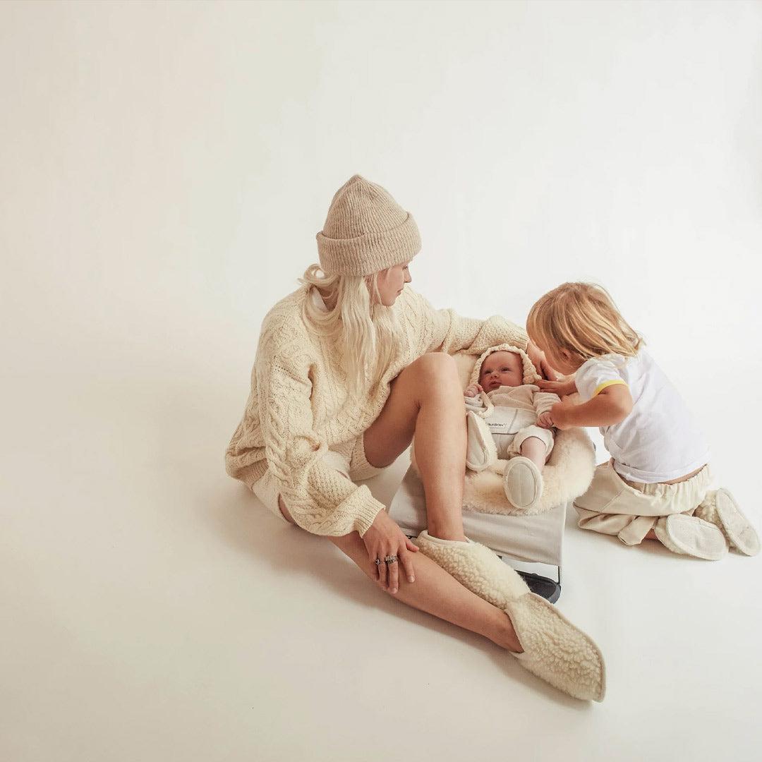  BINIBAMBA Merino Sheepskin Baby Booties - Milk、mySite、merchandisen