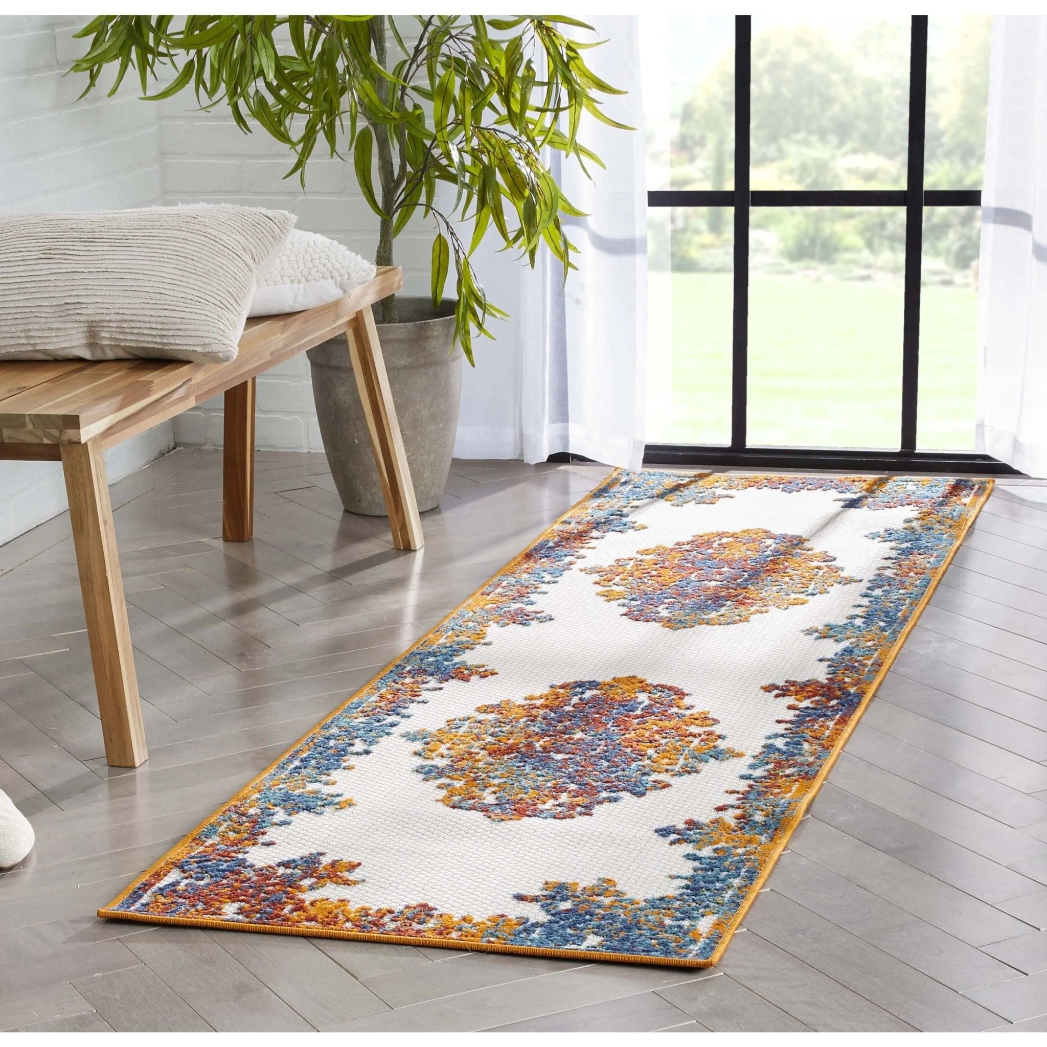 Arid Modern Medallion Persian Indoor/Outdoor Ivory High-Low Rug、mySite、gigharbornorthrealestate
