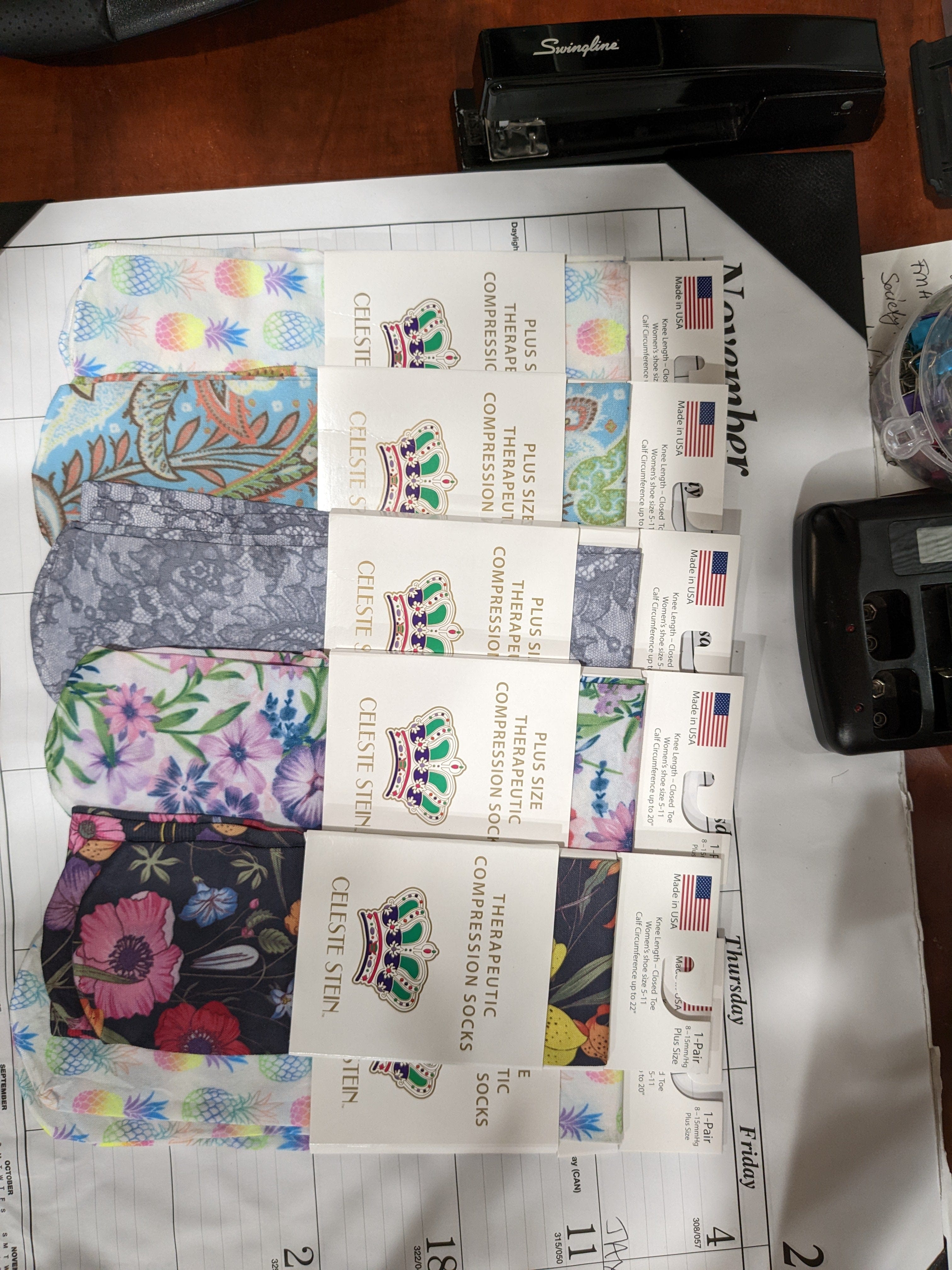 Plus Size Pretty Compression Socks, Look Cute while helping rescued animals!、mySite、g9winljtr