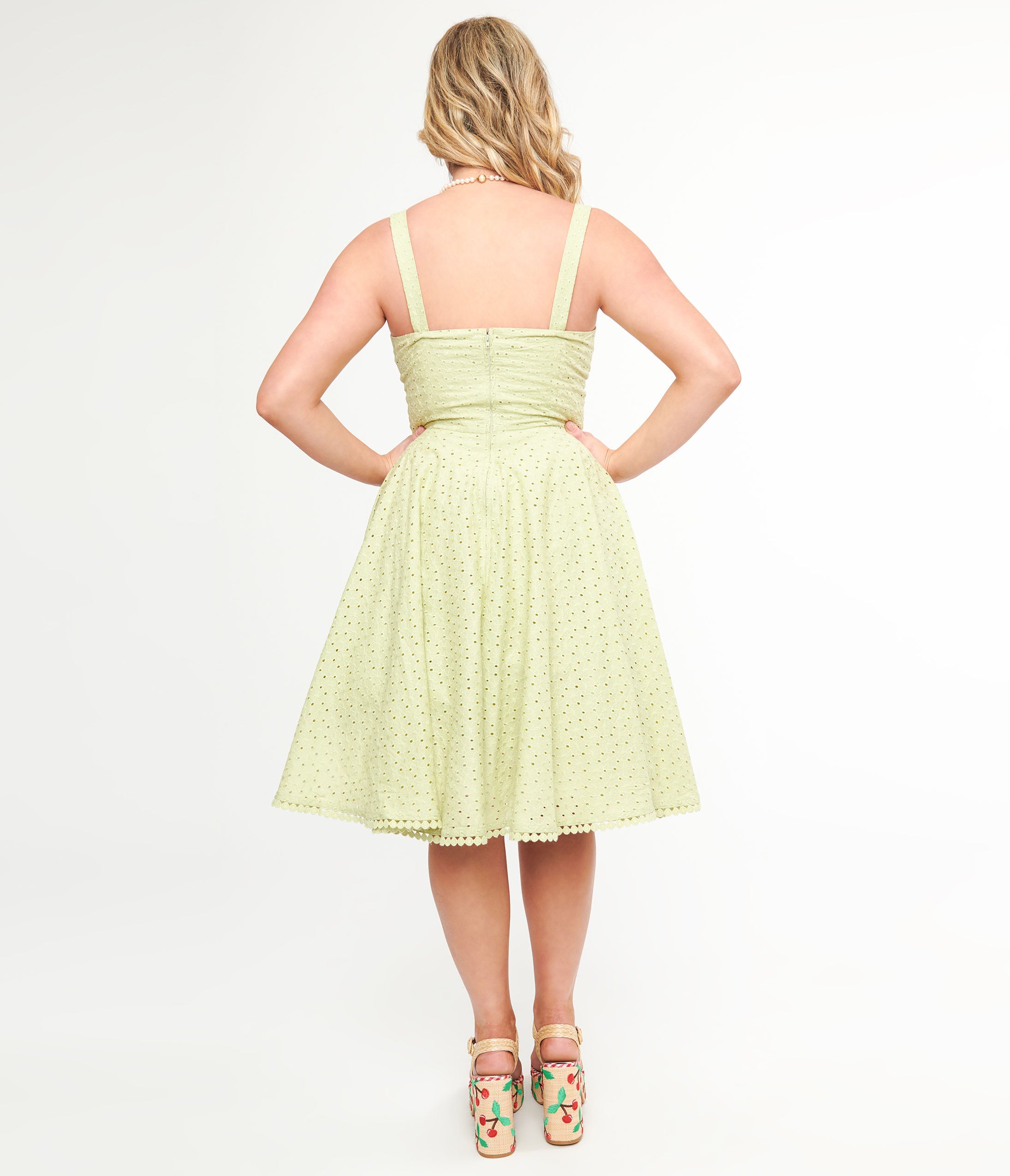 {product_title} - {shop_name}