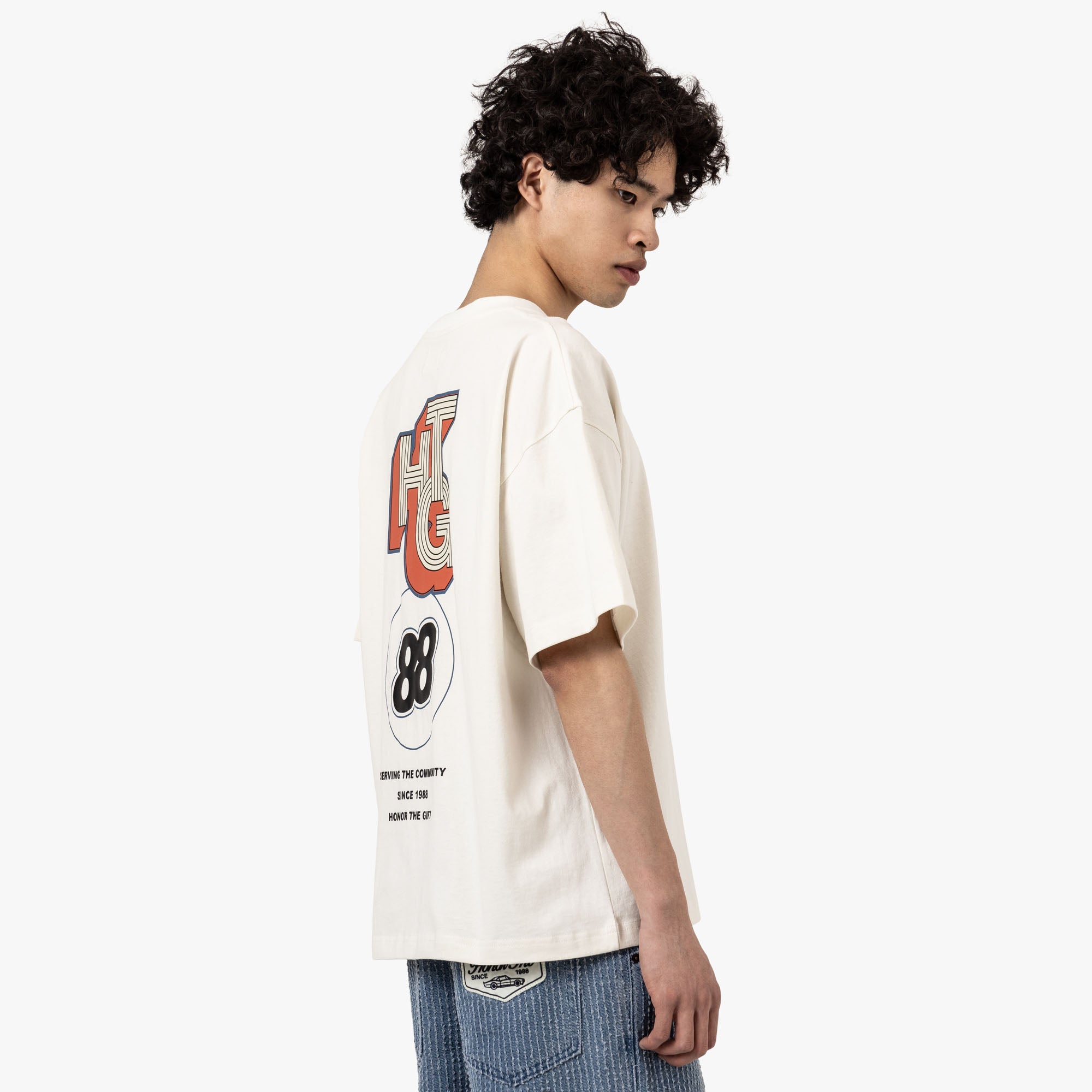  Honor The Gift Community T-Shirt / White、mySite、merchandisen