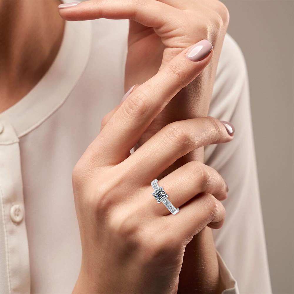 Invisible Set Radiant Cut Moissanite Engagement Ring、mySite、hinf8tx79