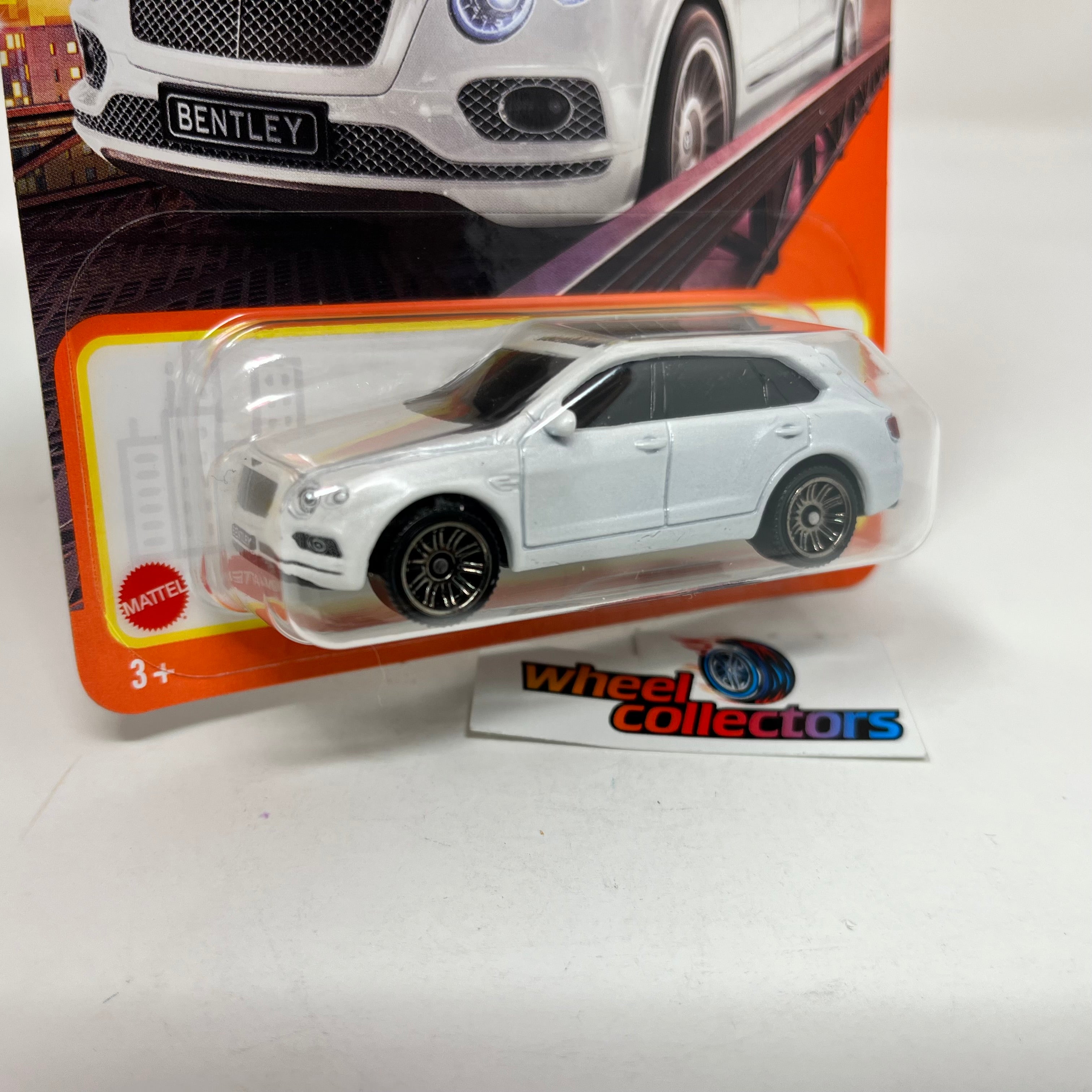 '18 Bentley Bentayga #4 * White * 2023 Matchbox N Case 70th Ann.、mySite、hgirdovlk