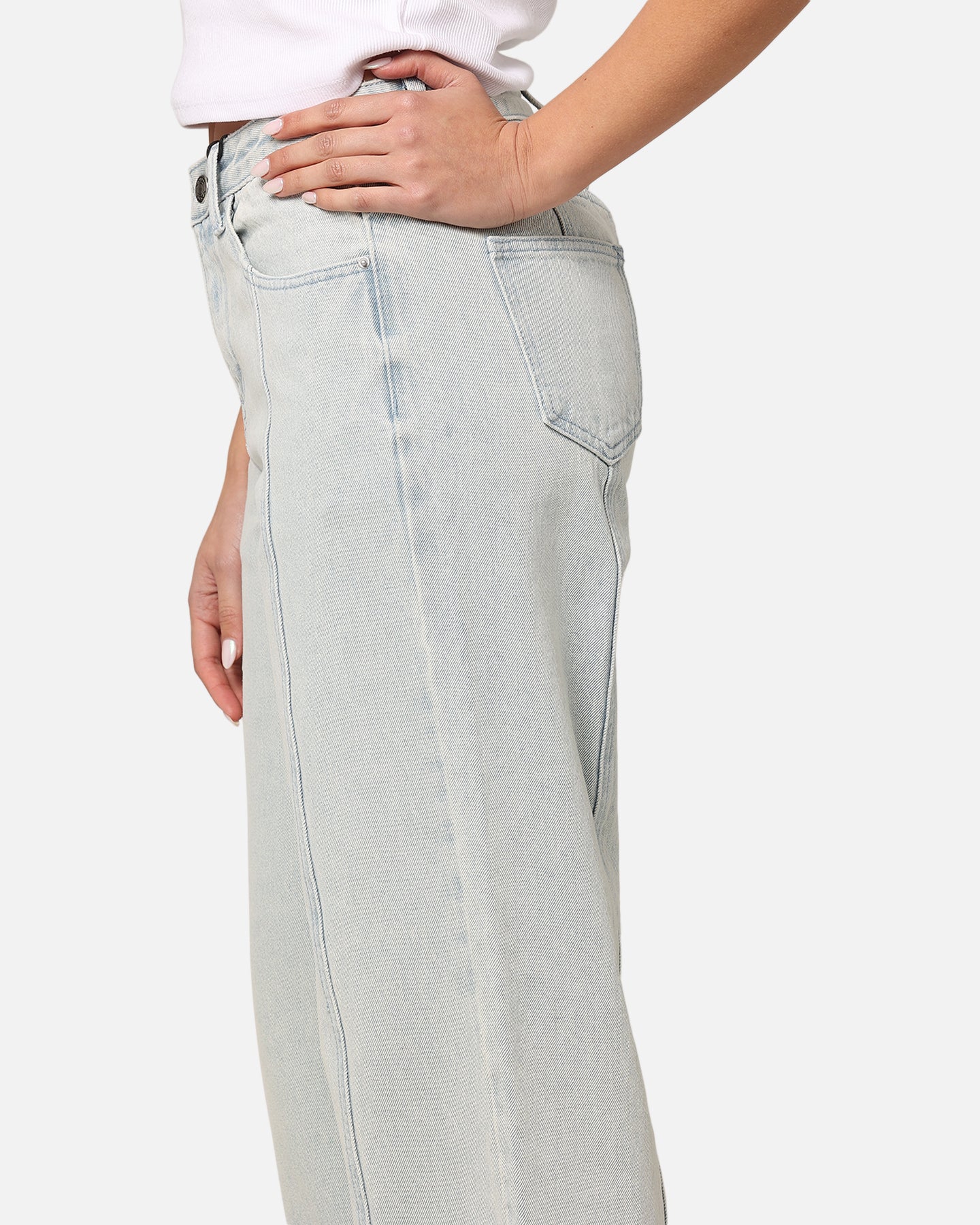 {product_title} - {shop_name}