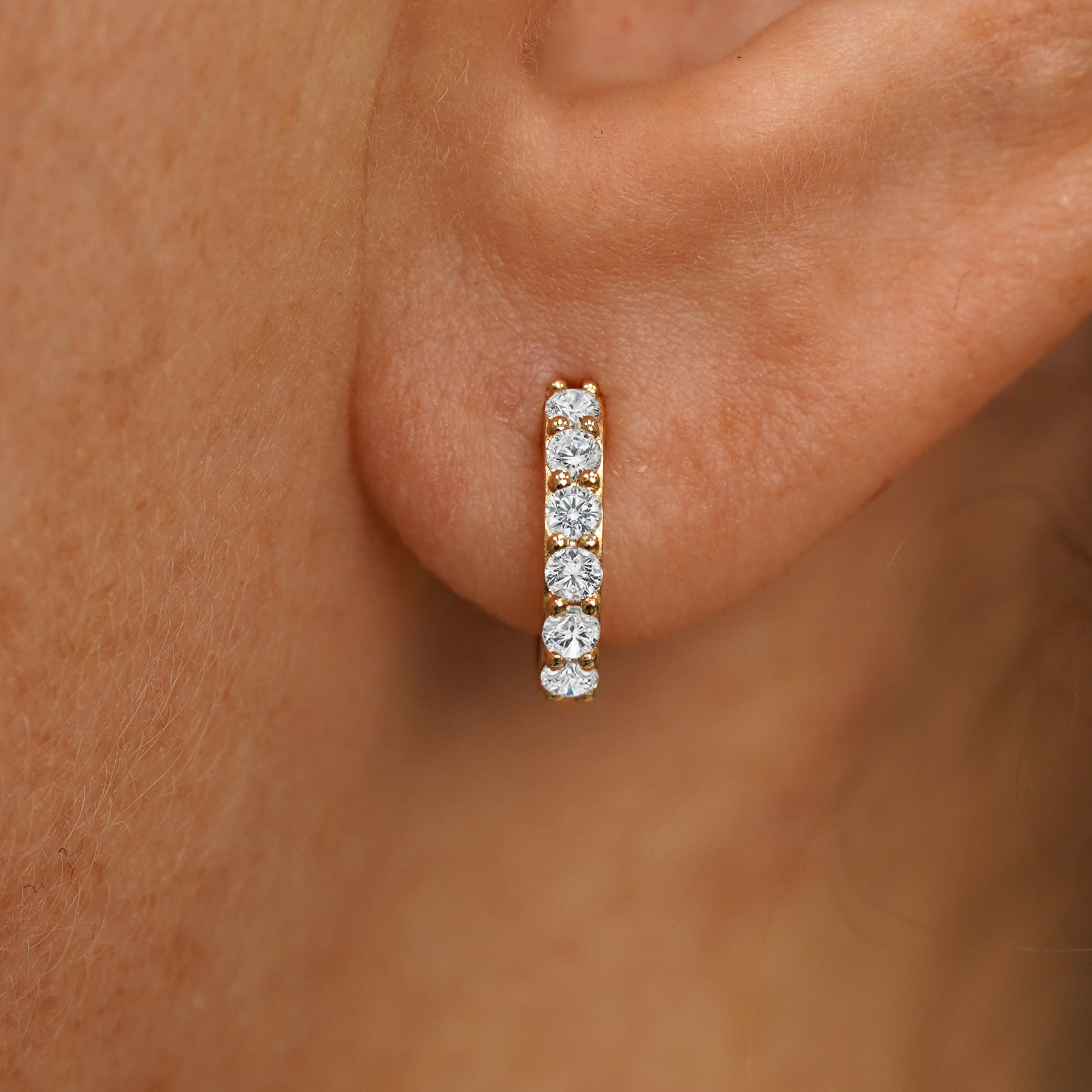 White Lab Diamond Huggie Hoop、mySite、hinf8tx79