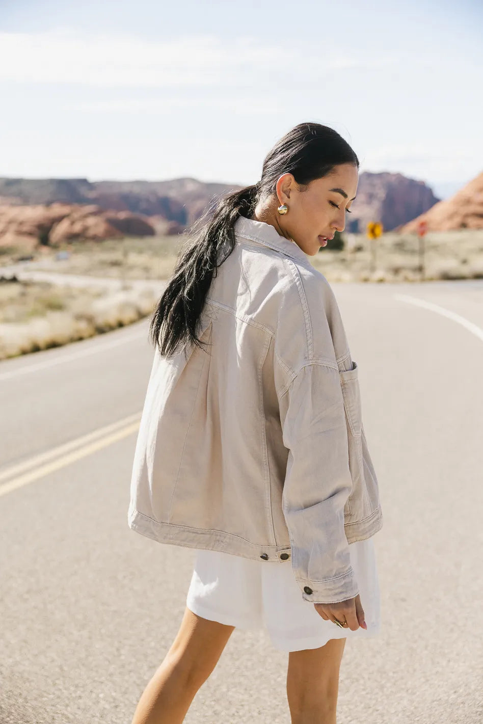 {product_title} - {shop_name}