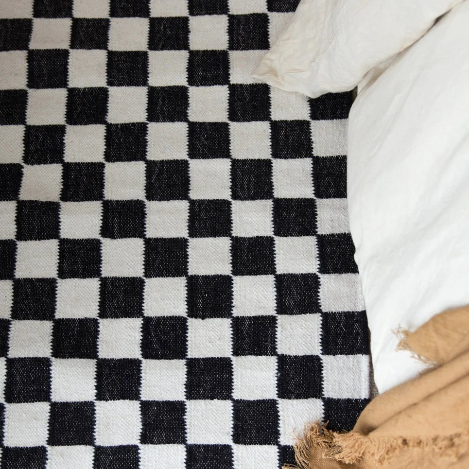 Checkered Black White Area Rug、mySite、gigharbornorthrealestate