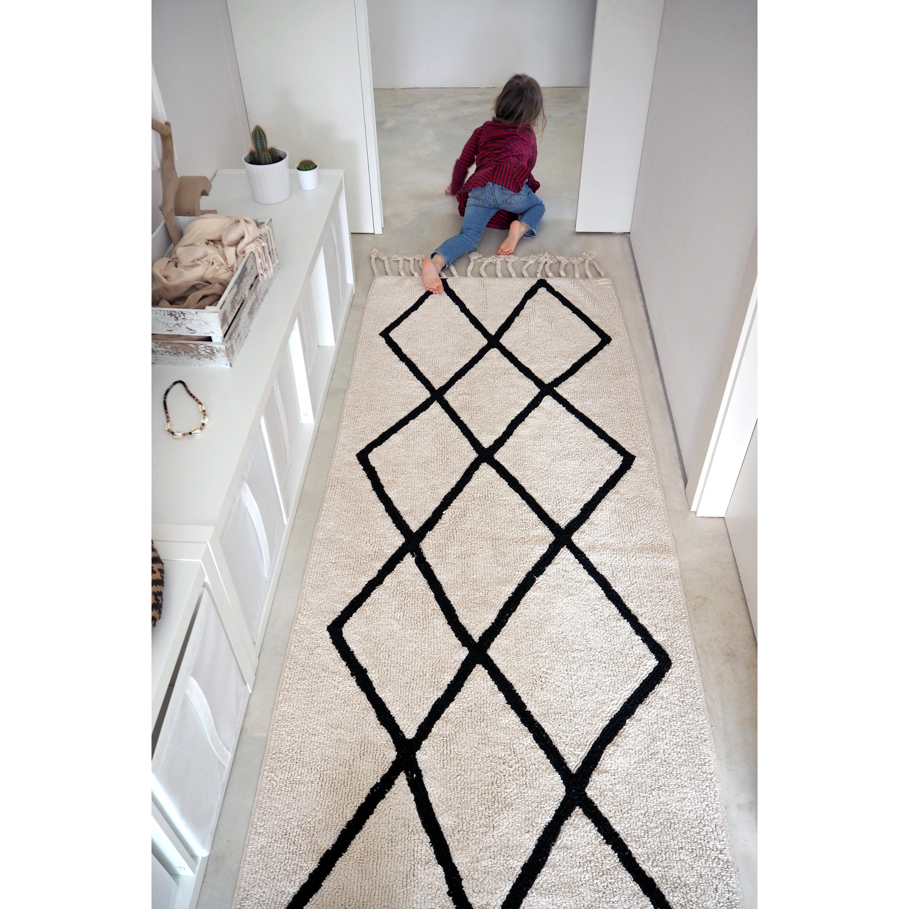 Bereber Beige Machine Washable Area Rug、mySite、gigharbornorthrealestate