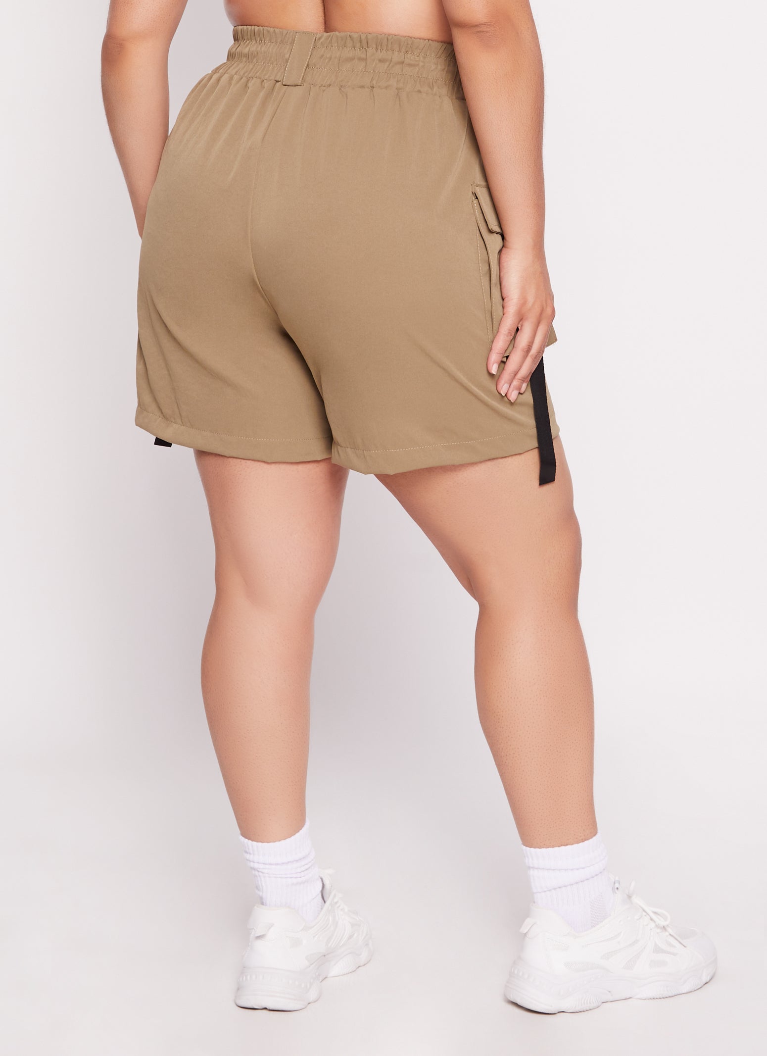 Plus Size Buckle Detail High Waist Cargo Shorts、mySite、camillekostekn