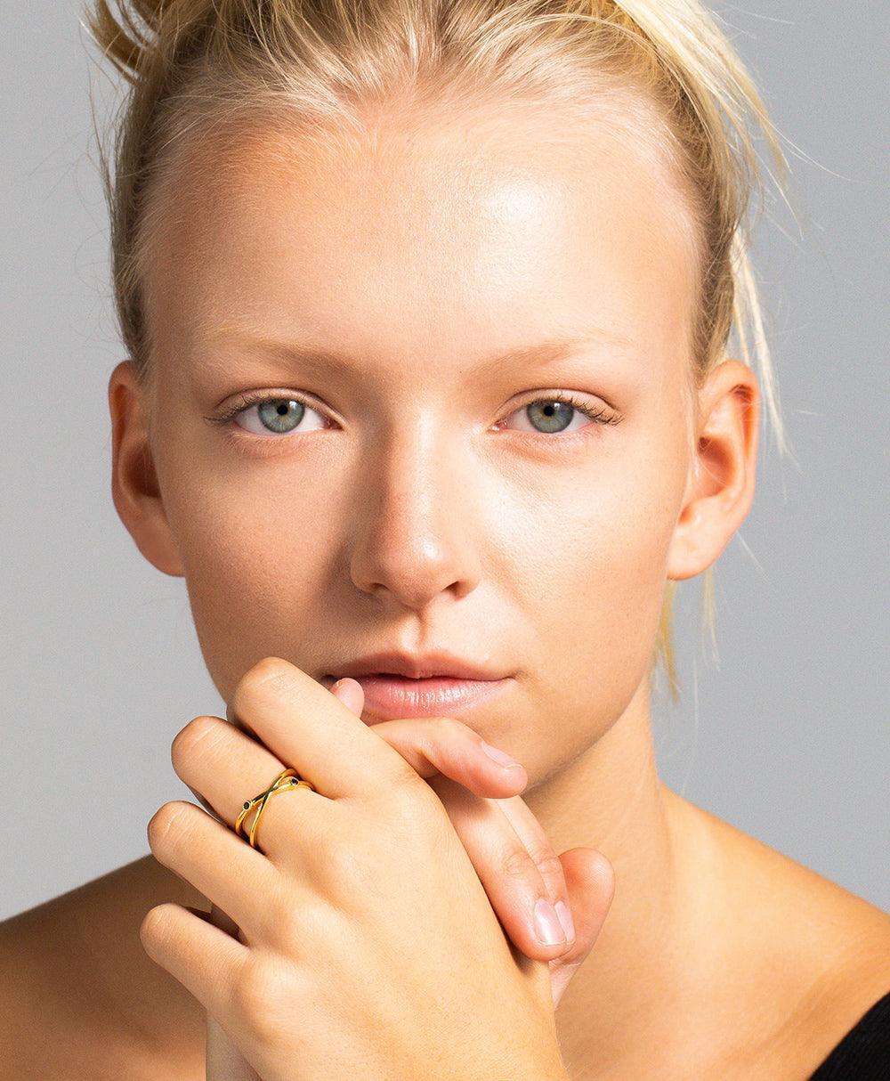  Isla Ring Black 18ct Gold Plated