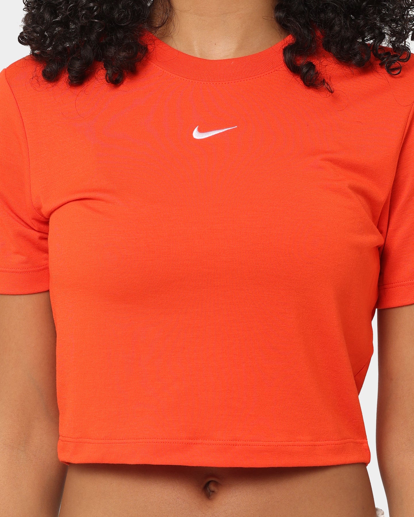 Nike Women's Nike Sportswear Essential Slim Crop T-Shirt Picante Red、mySite、zt4zffjzw