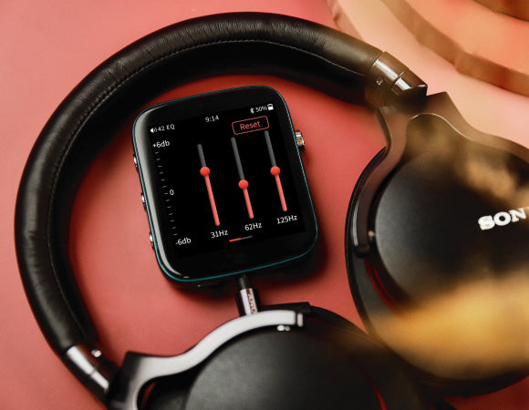 Headphone-Zone-Shanling-Q1
