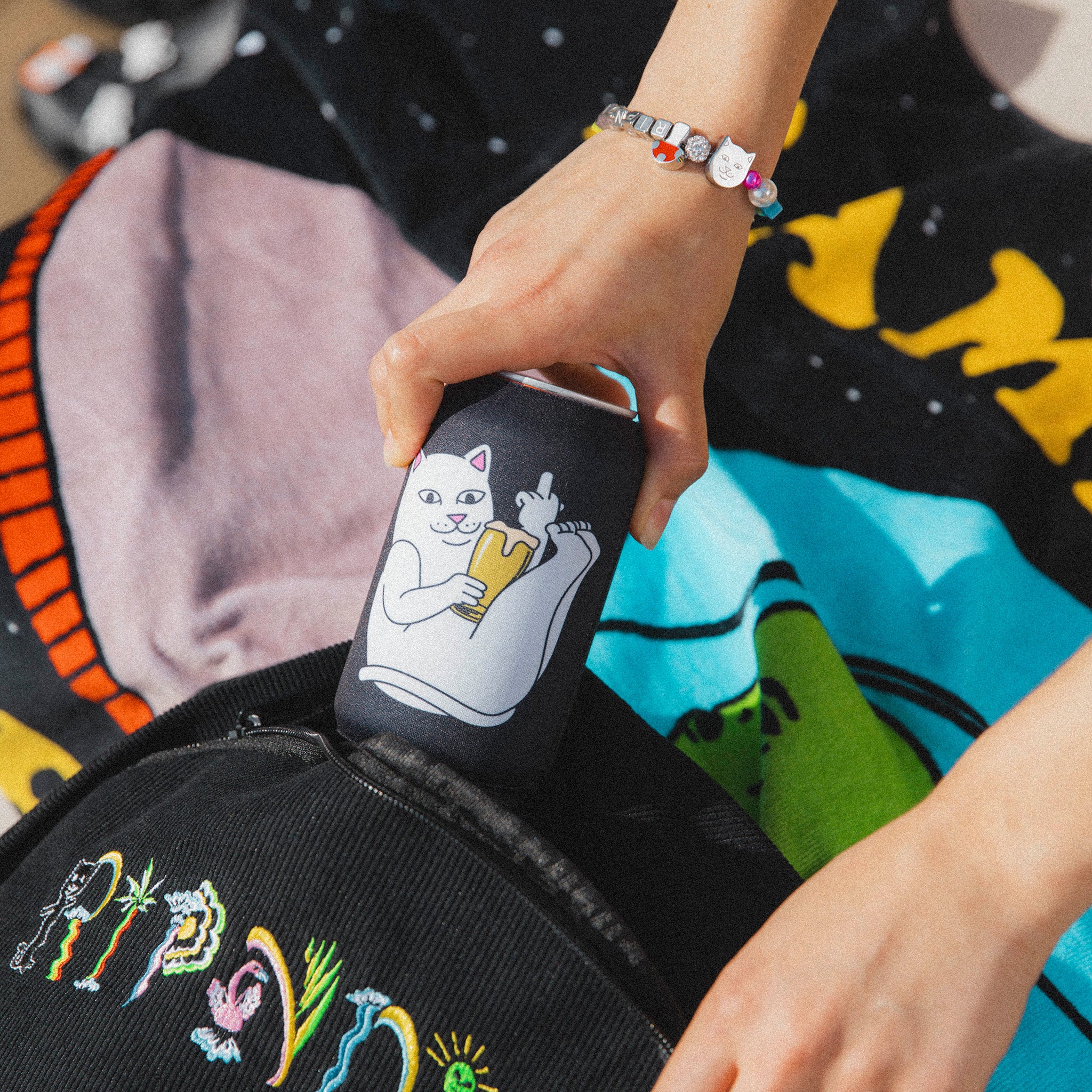  Tippy Nerm Beer Koozie (Black)、mySite、merchandisen
