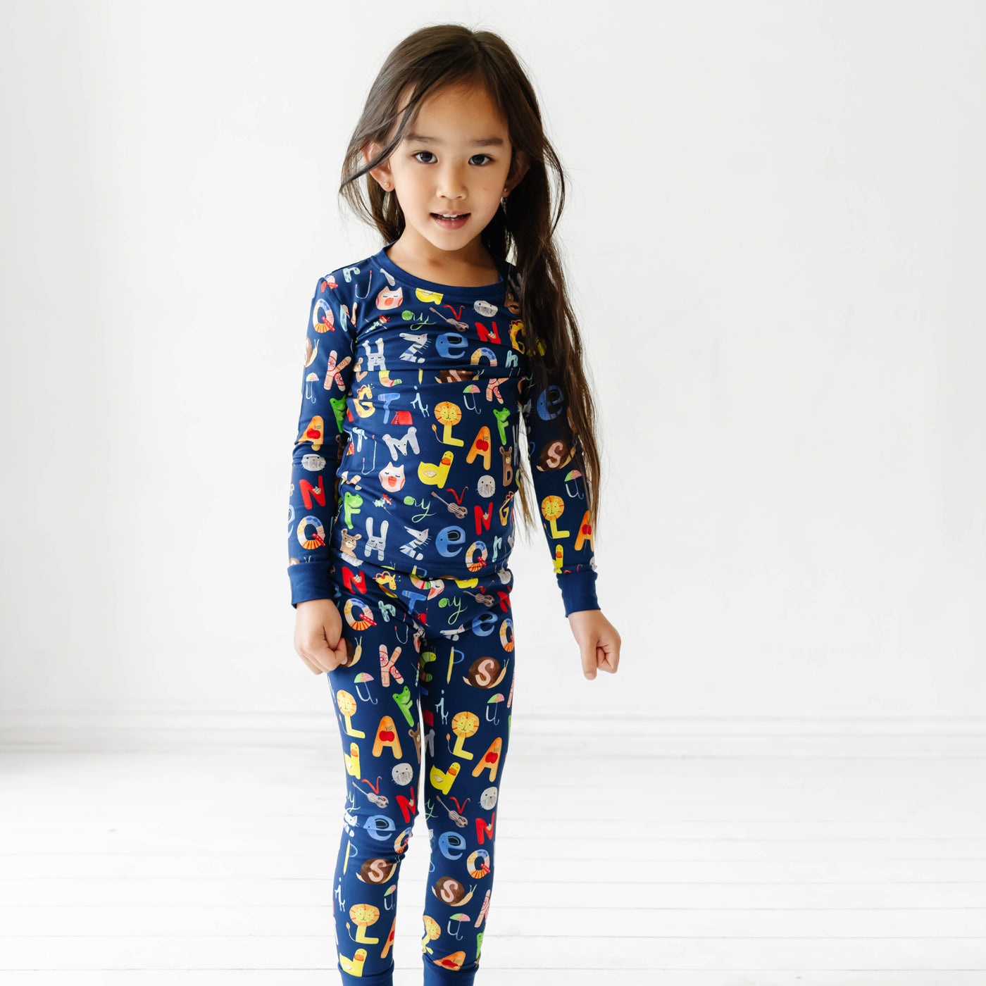 Navy Alphabet Friends Two-Piece Pajama Set、mySite、g9winljtr