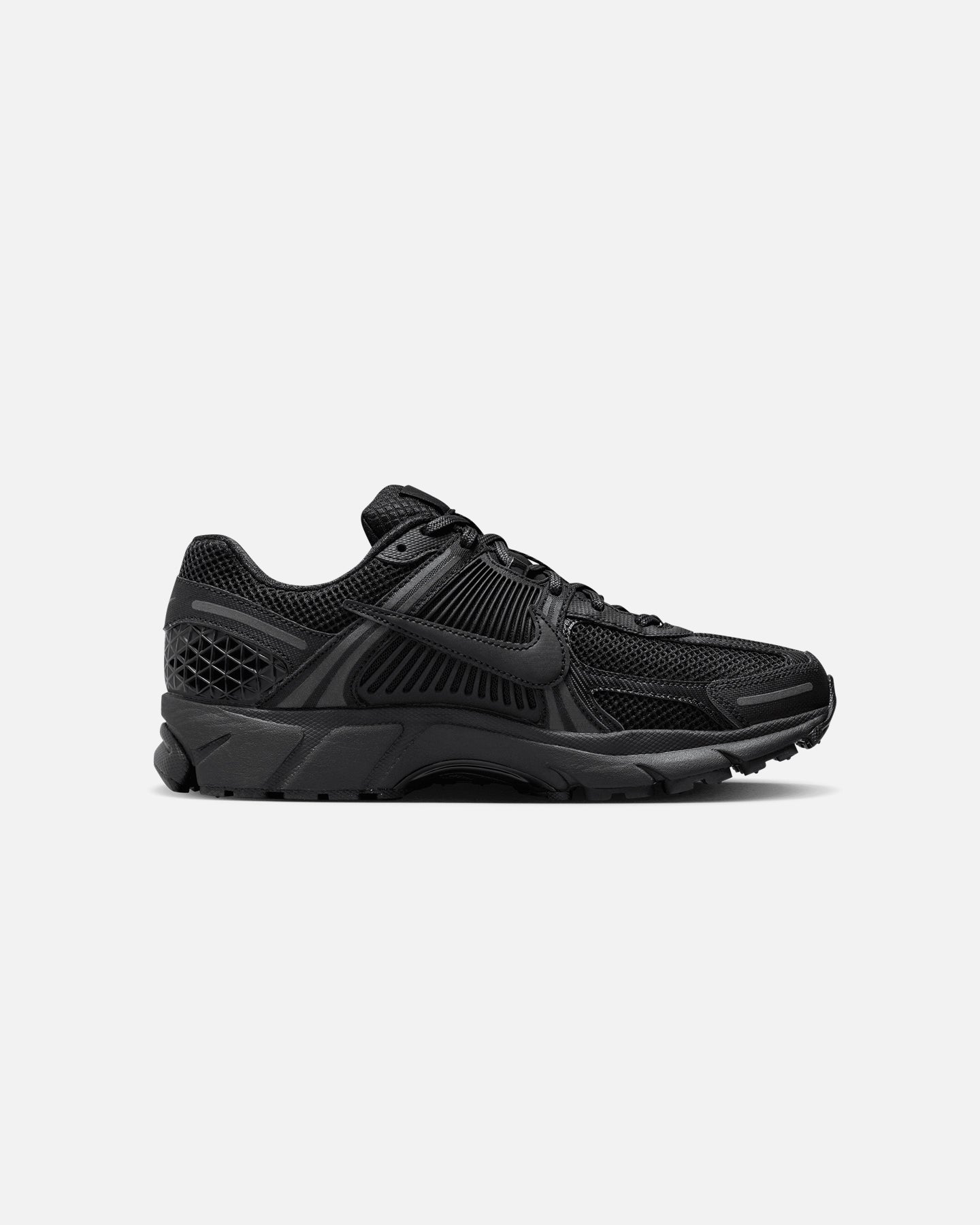 Nike Zoom Vomero 5 Black/Black、mySite、zt4zffjzw