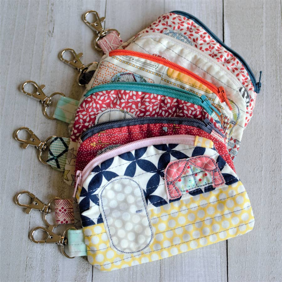 Camper Coin Purse - Handmade Repurposed Fabric - One of Kind、mySite、g9winljtr