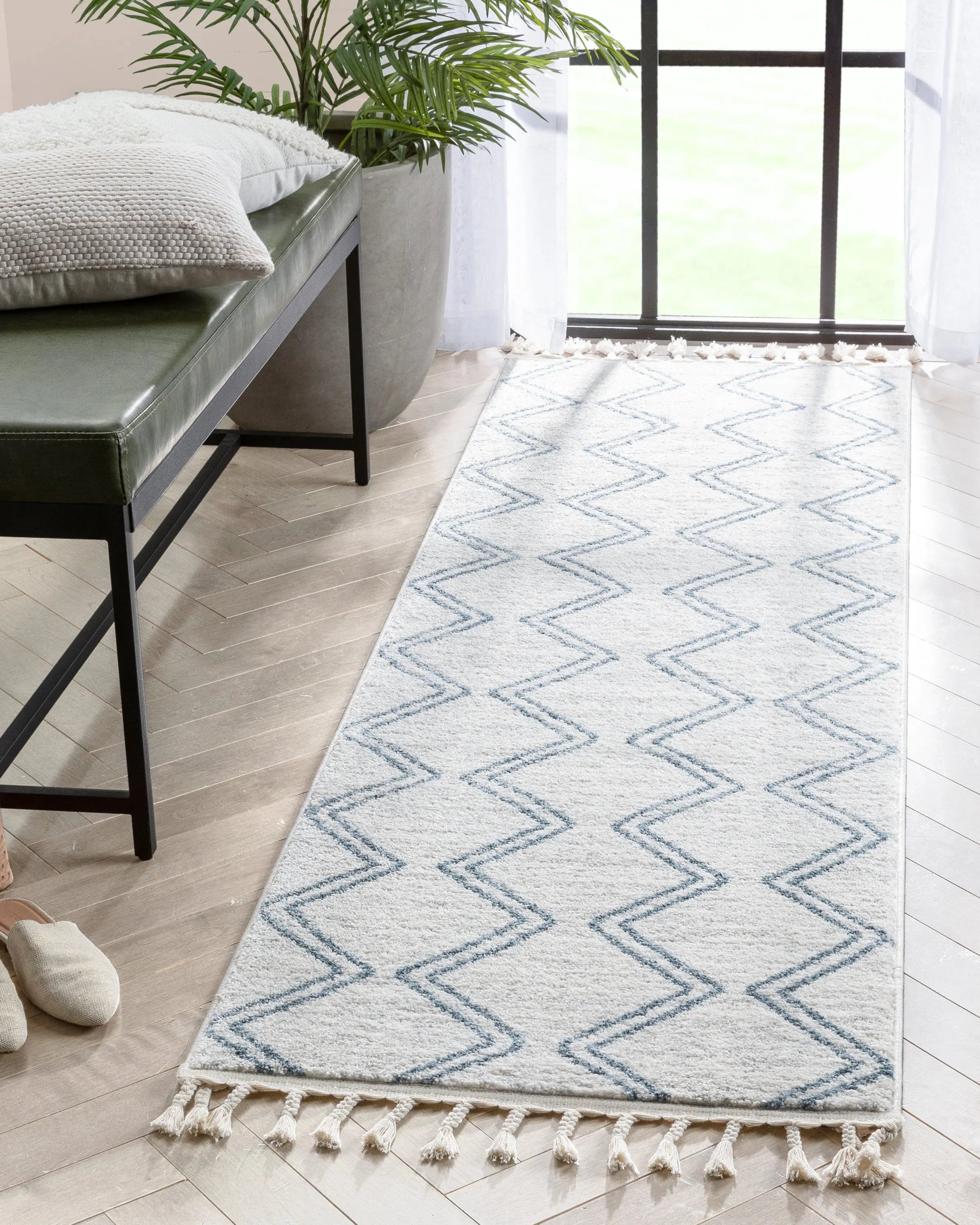 Reeve Modern Chevron Zig-Zag Blue Ivory Kids Rug、mySite、gigharbornorthrealestate