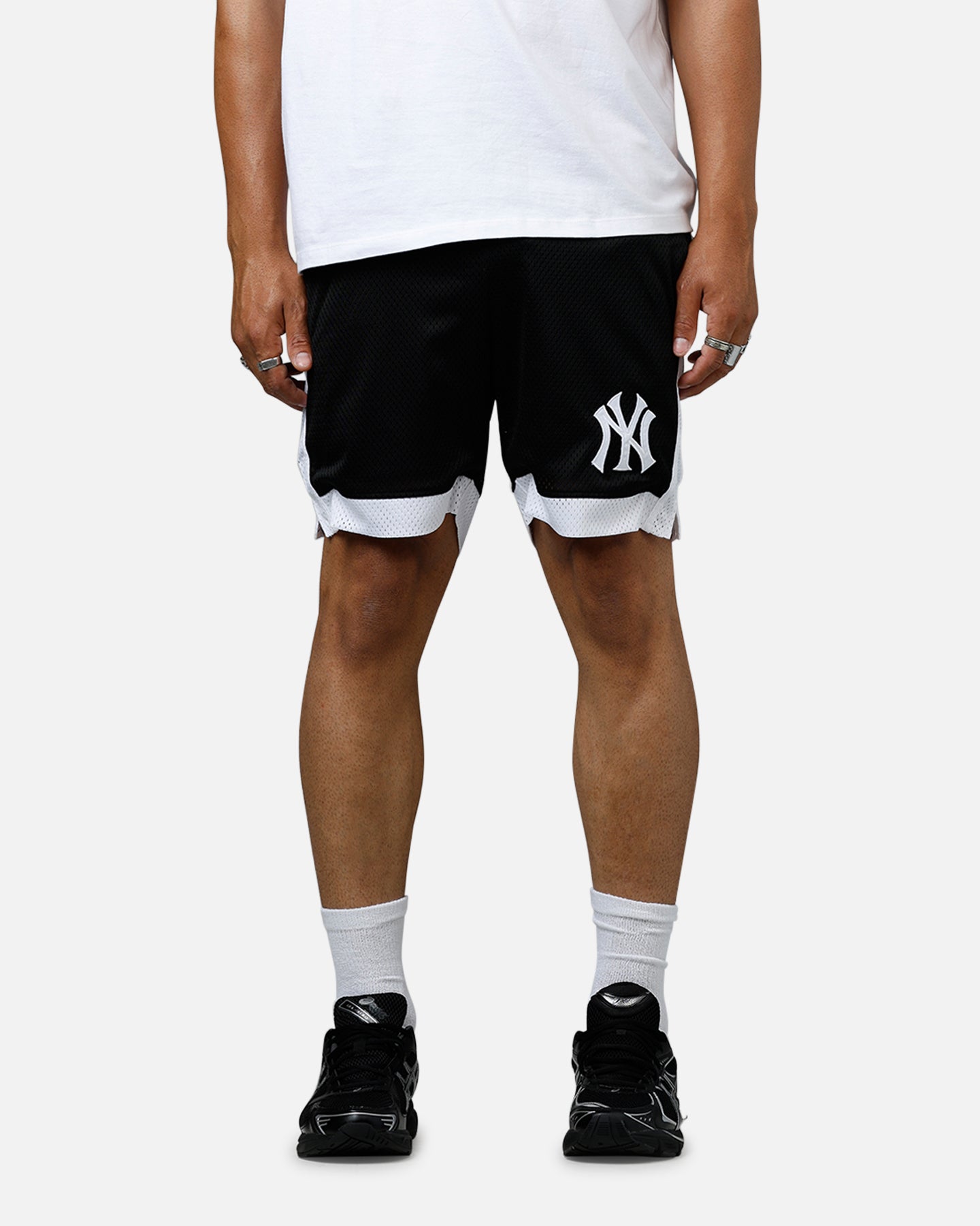New Era New York Yankees Sport Class Shorts Black/White、mySite、zt4zffjzw