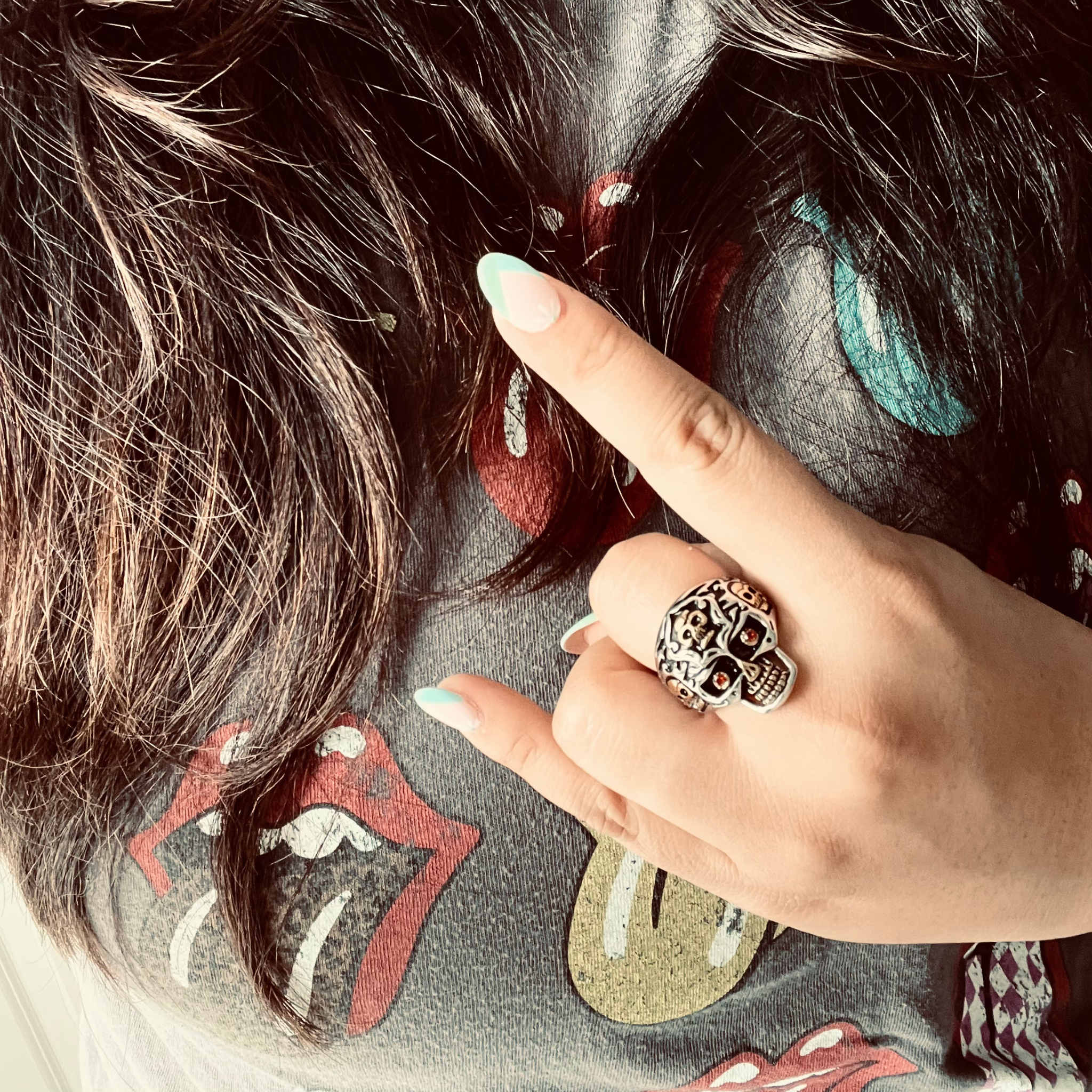 Stainless Steel 18K Gold PVD Coated Red CZ Eyed Filigree Skull Ring / SCR4003、mySite、dreamappss