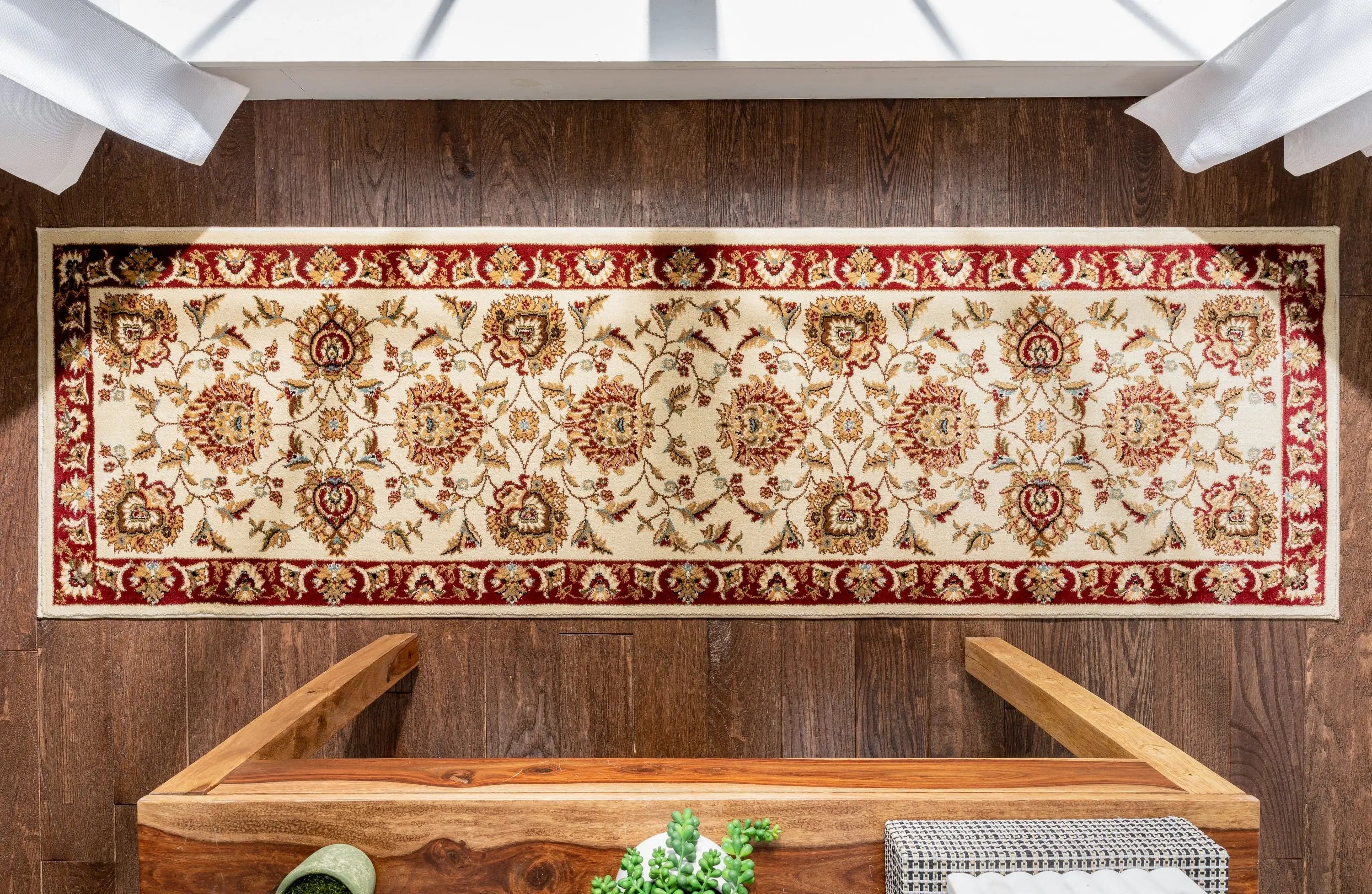 Abbasi Ivory Traditional Rug、mySite、gigharbornorthrealestate