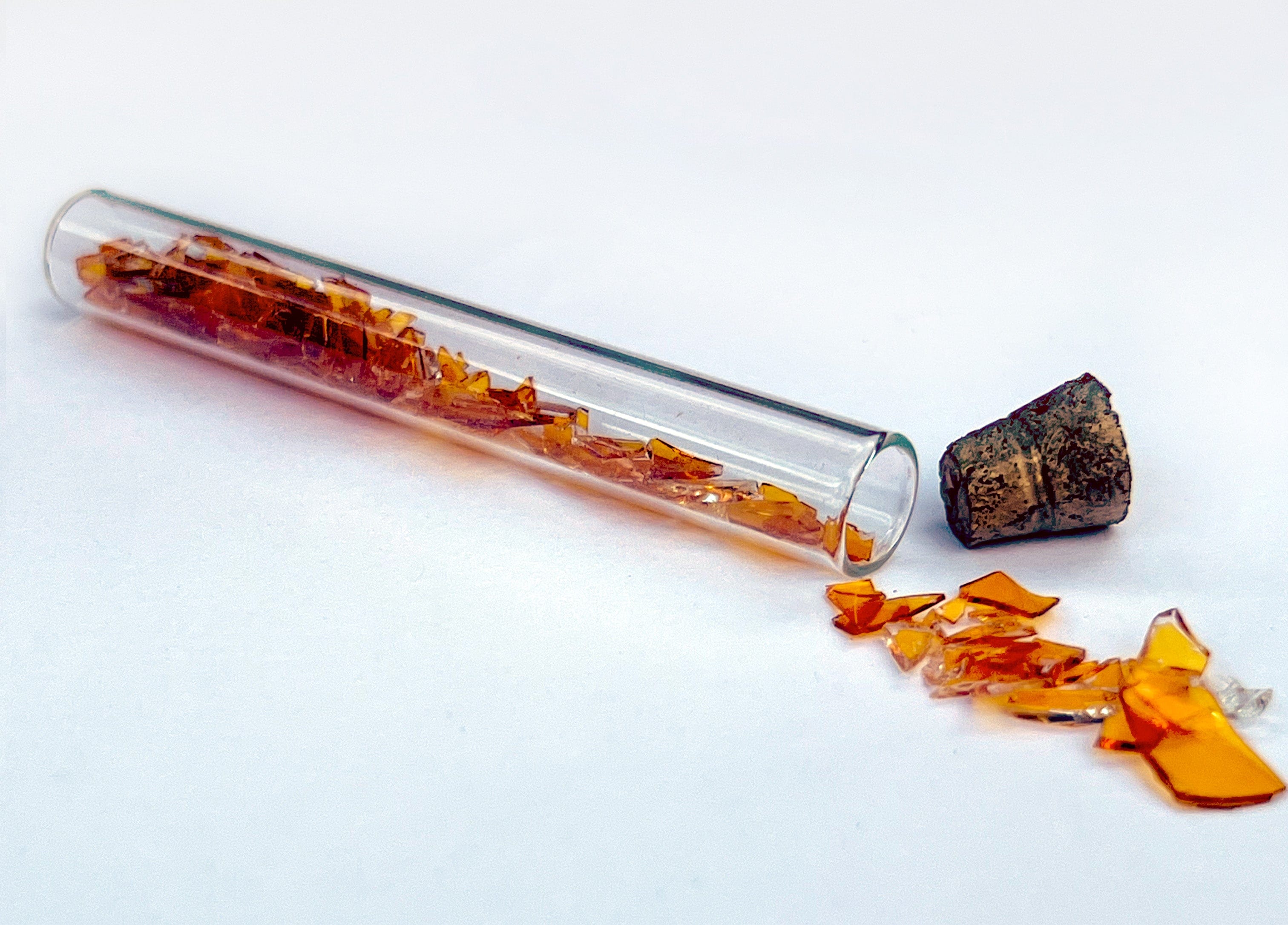 Home Blessing Smash Glass Mezuzah by Glenn Grubard - (Choice of Colors)、mySite、topwebapps