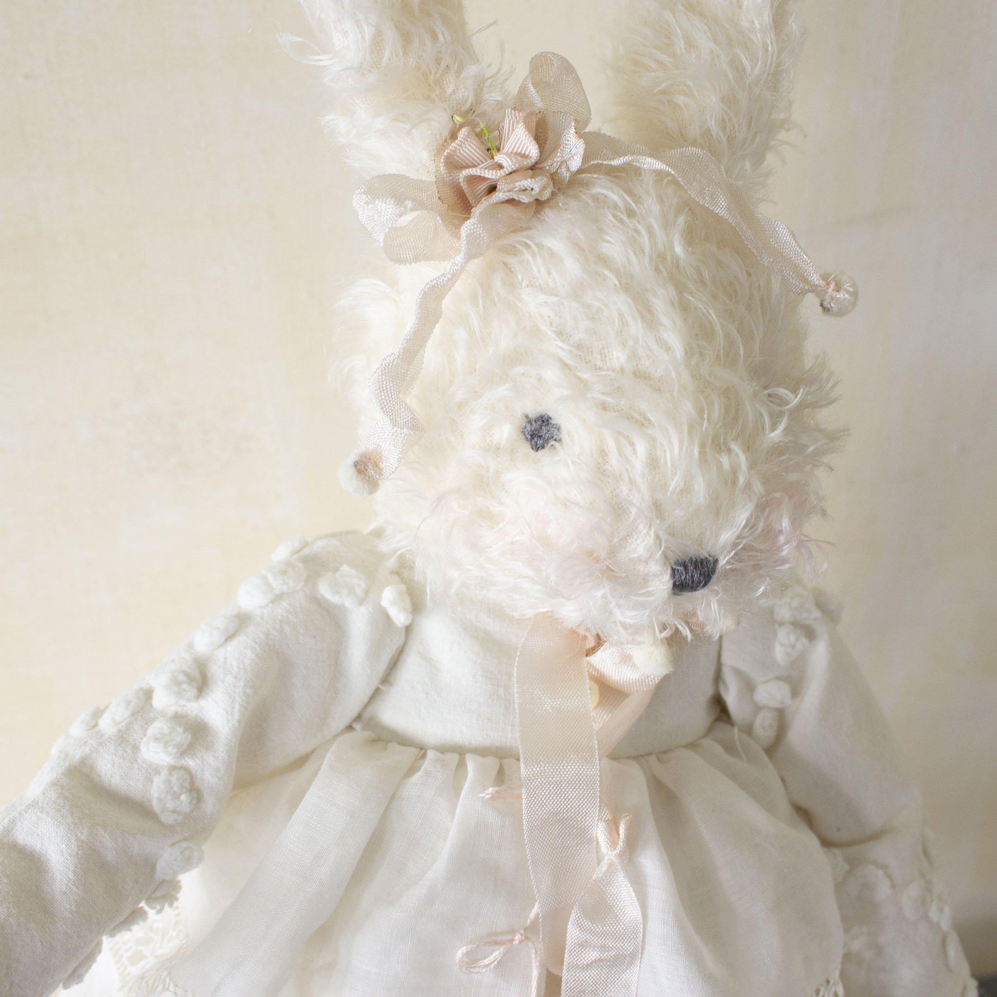 RETIRED - Hutch Studio - Mis Belle Chenille - One Of A Kind Bunny、mySite、g9winljtr