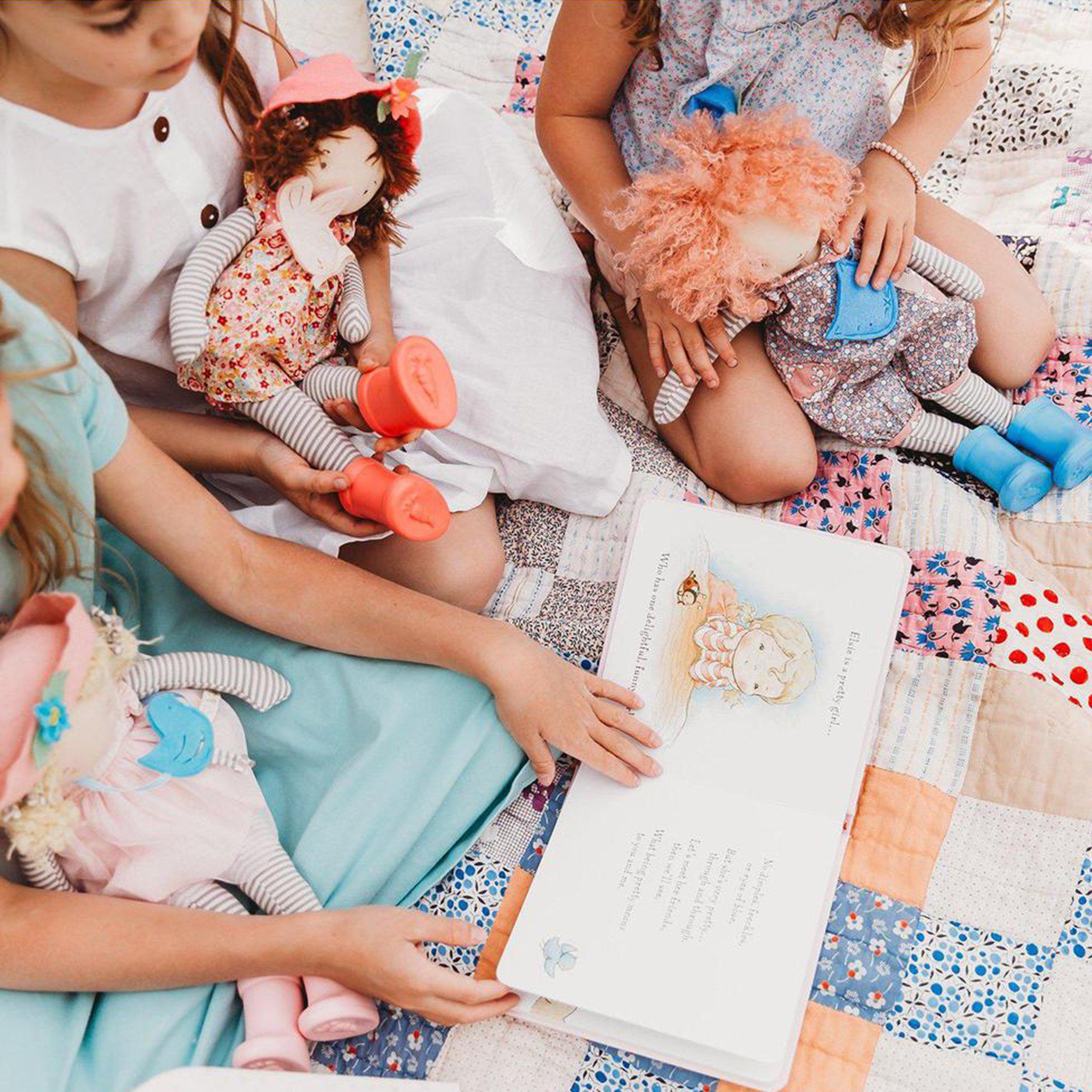 A Pretty Girl Book - Blonde Hair、mySite、g9winljtr