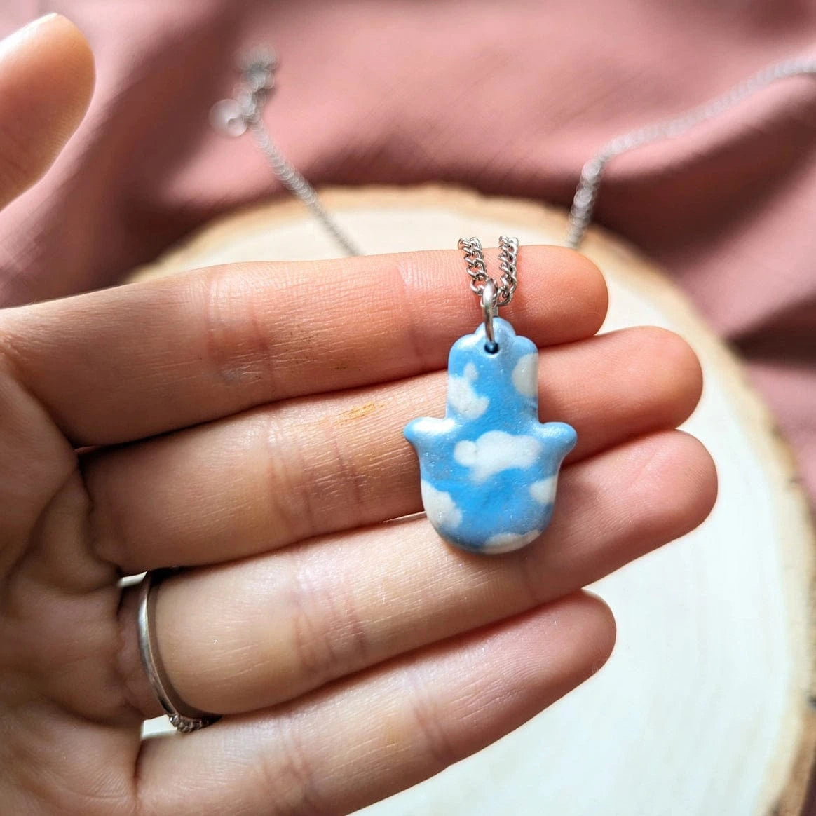 Shamayim Sky Protection Hamsa Necklace、mySite、topwebapps