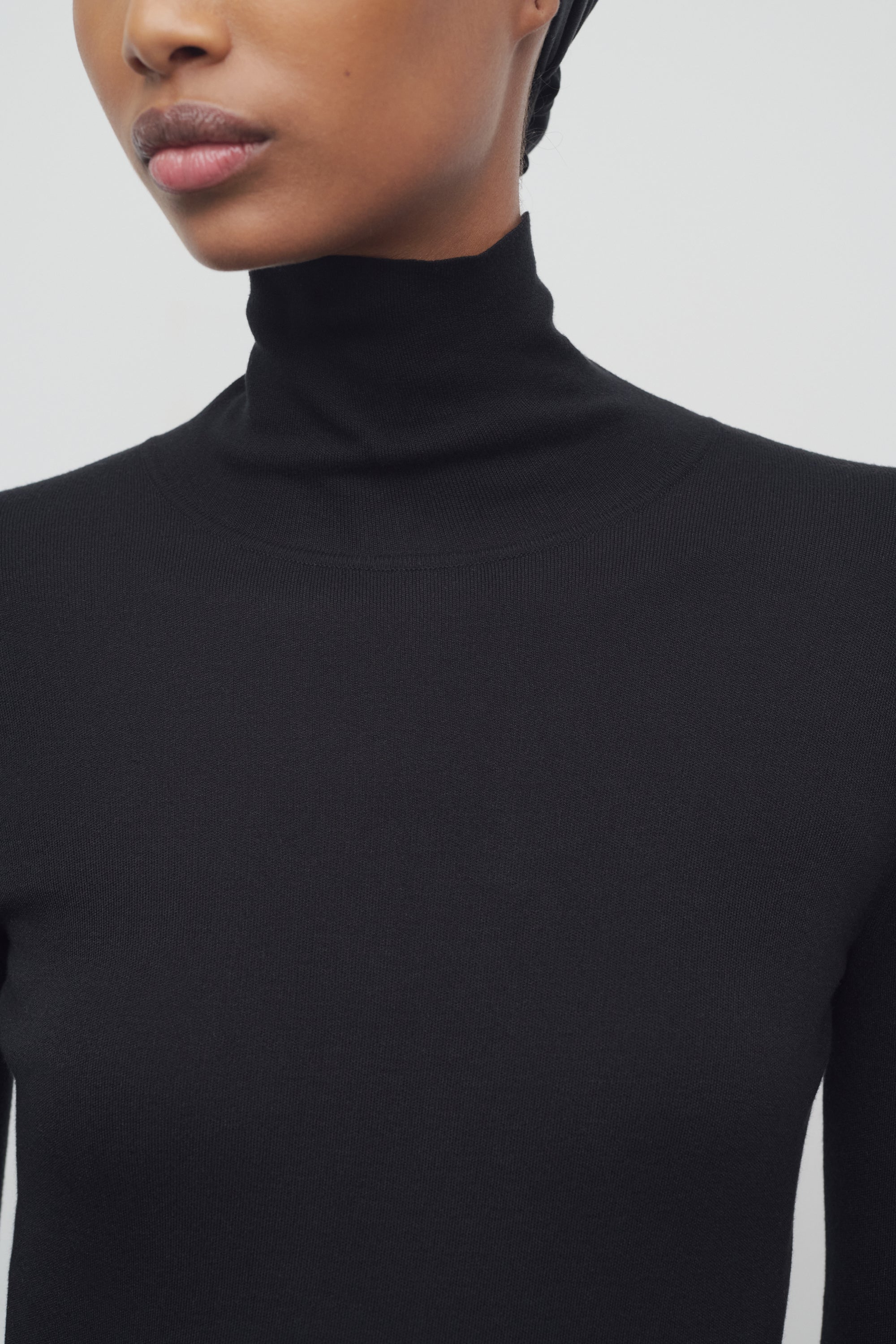 Imli Turtleneck in Silk、mySite、aoinhome