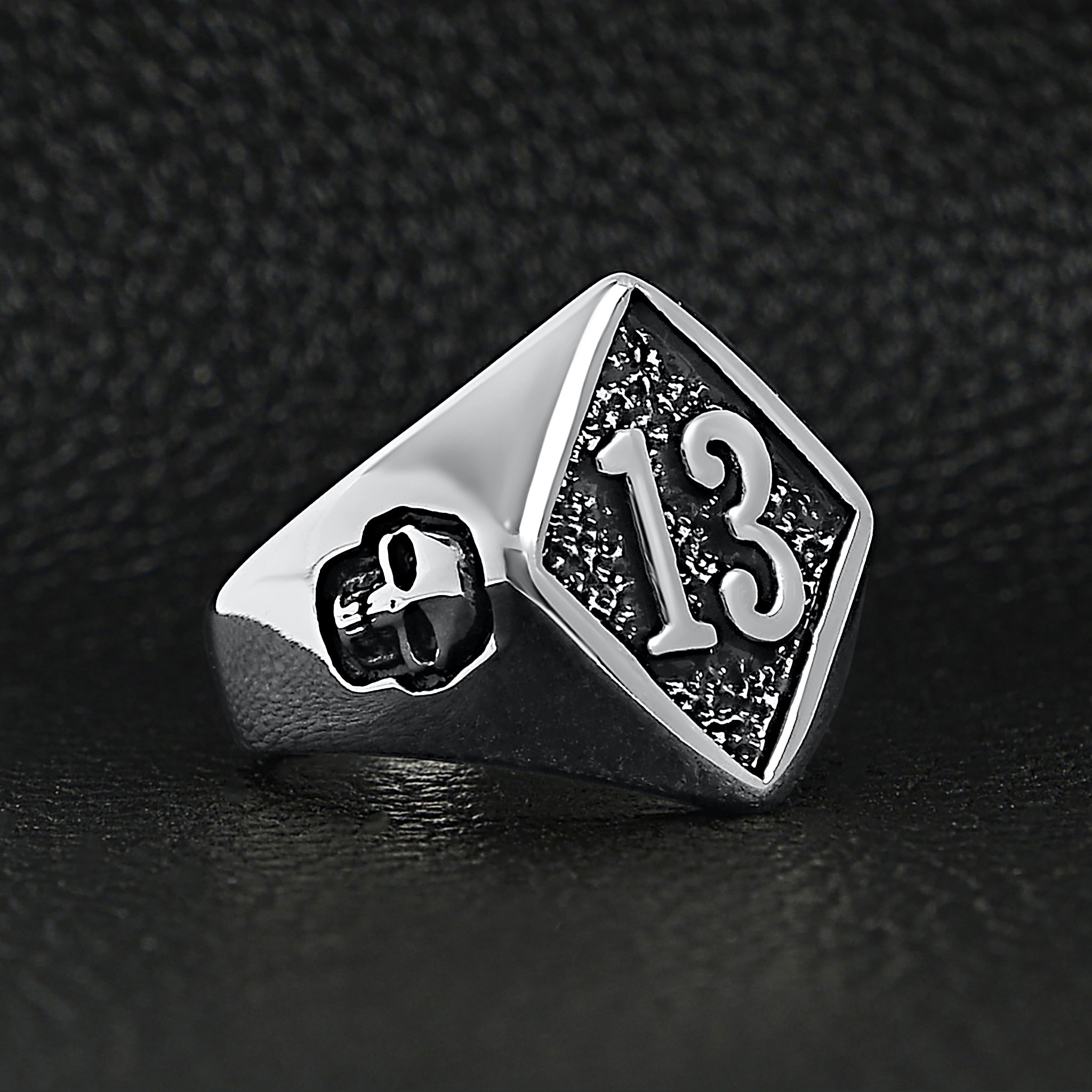 Stainless Steel 13 and Skulls Signet Ring / SCR3043、mySite、dreamappss