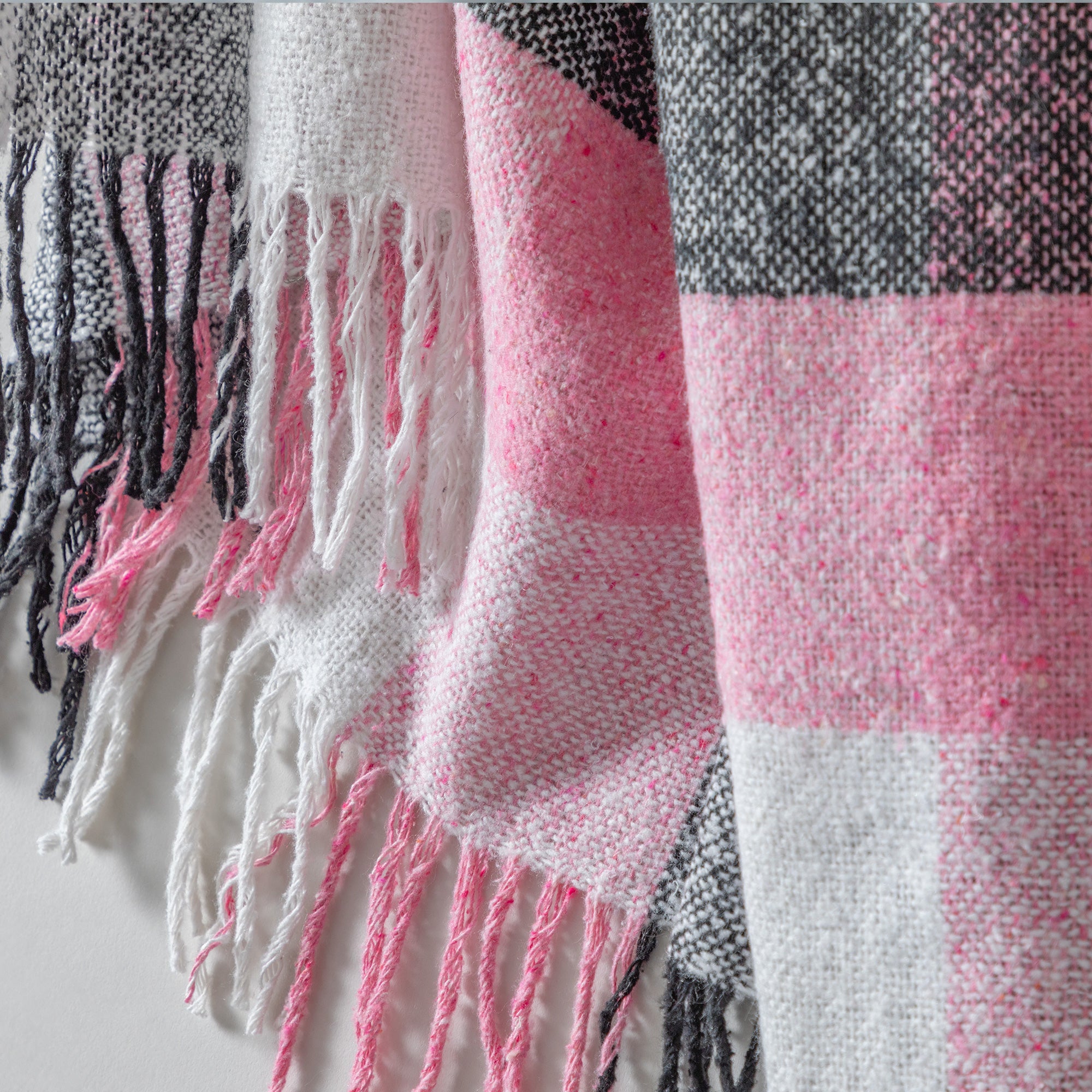 Ukrainian Wool-Blend Fringed Throw Blanket、mySite、camillekostekn