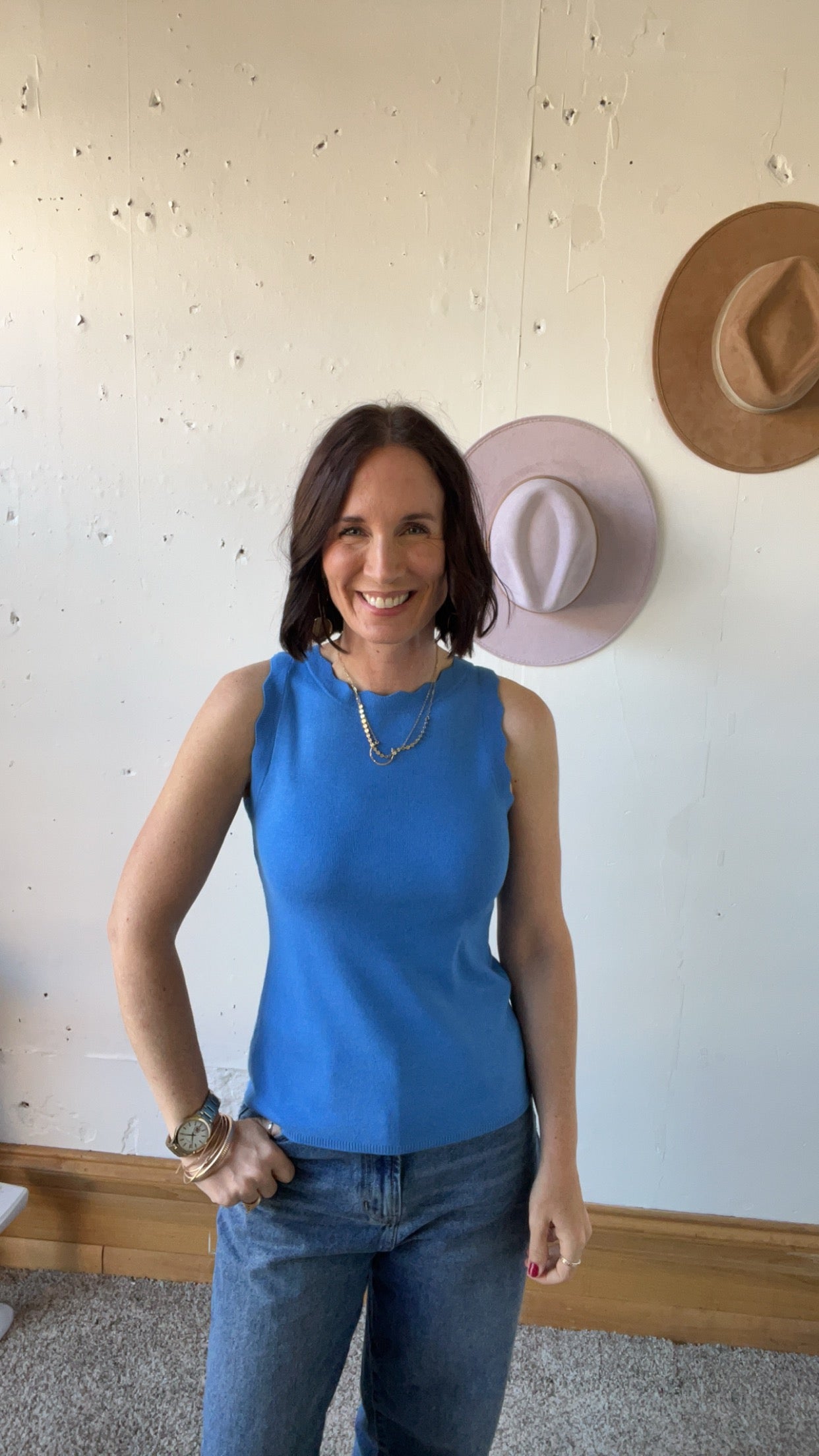 Monica's Scalloped Tank、mySite、garagedoors4me