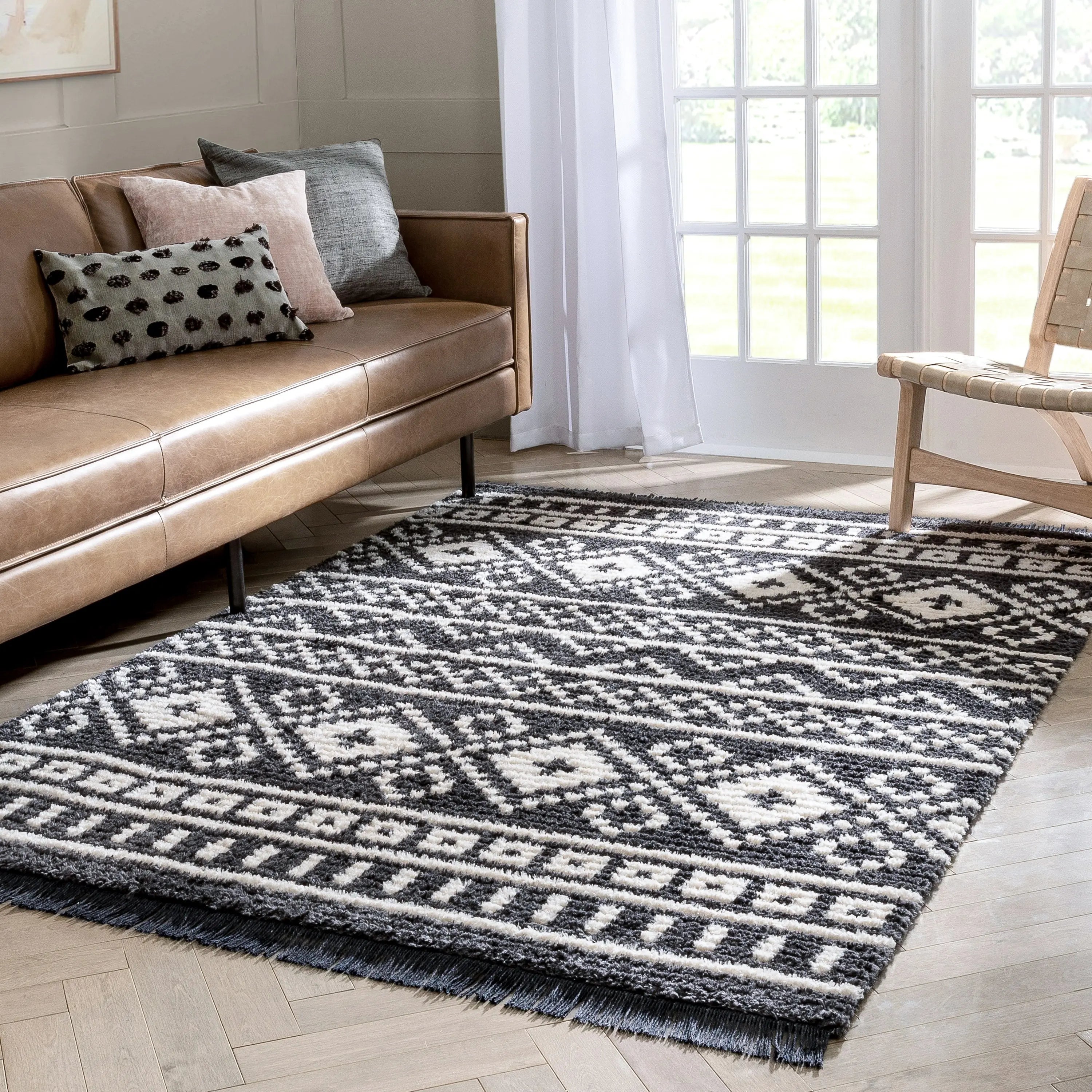 Nokomis Tribal Diamond Lattice Pattern Grey High-Low Textured Pile Rug、mySite、gigharbornorthrealestate