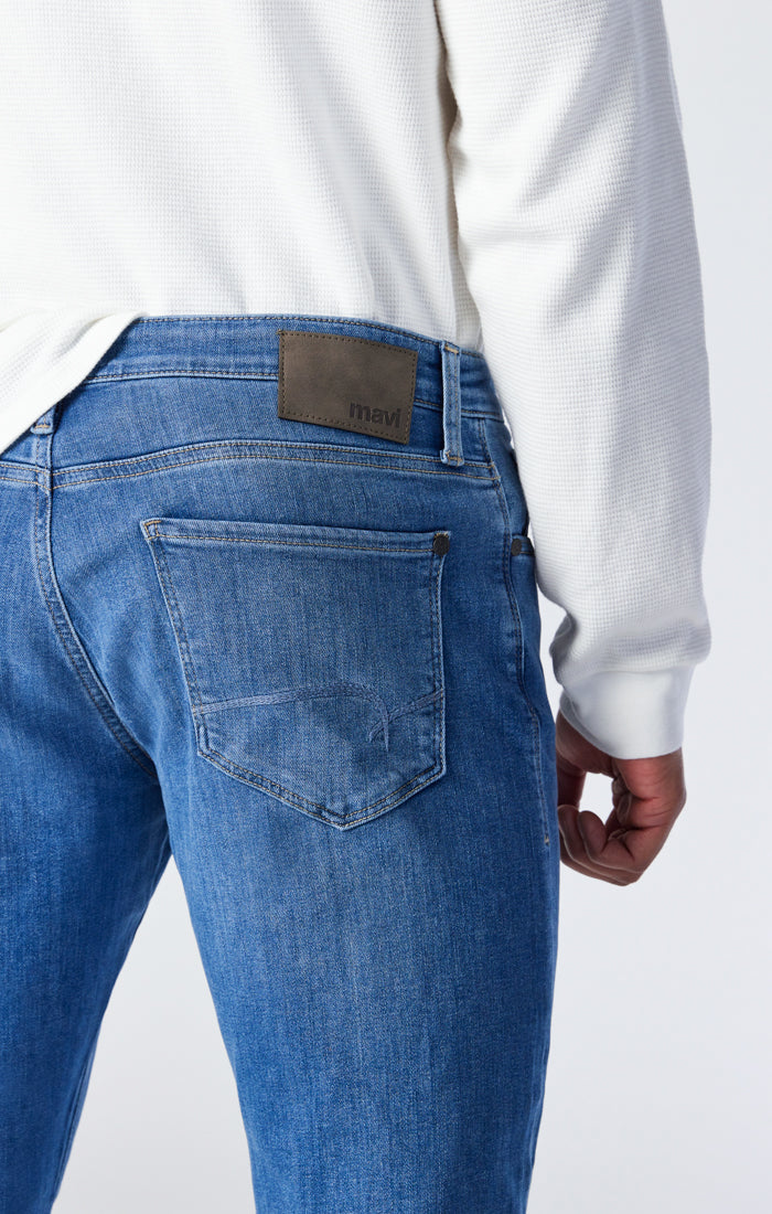 {product_title} - {shop_name}