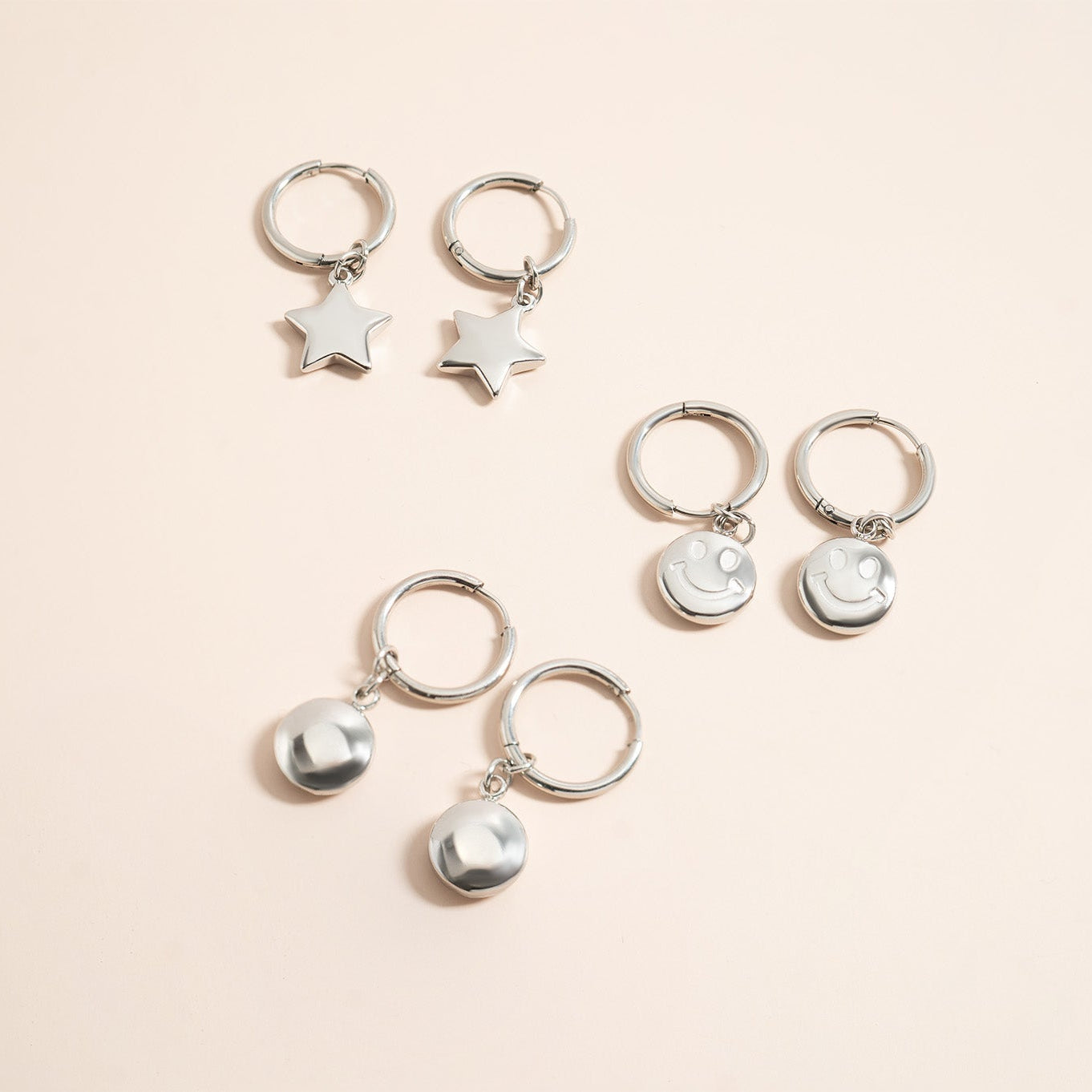 18K Gold PVD Stainless Steel Star & Moon Pendant Earrings / ERJ0010、mySite、dreamappss