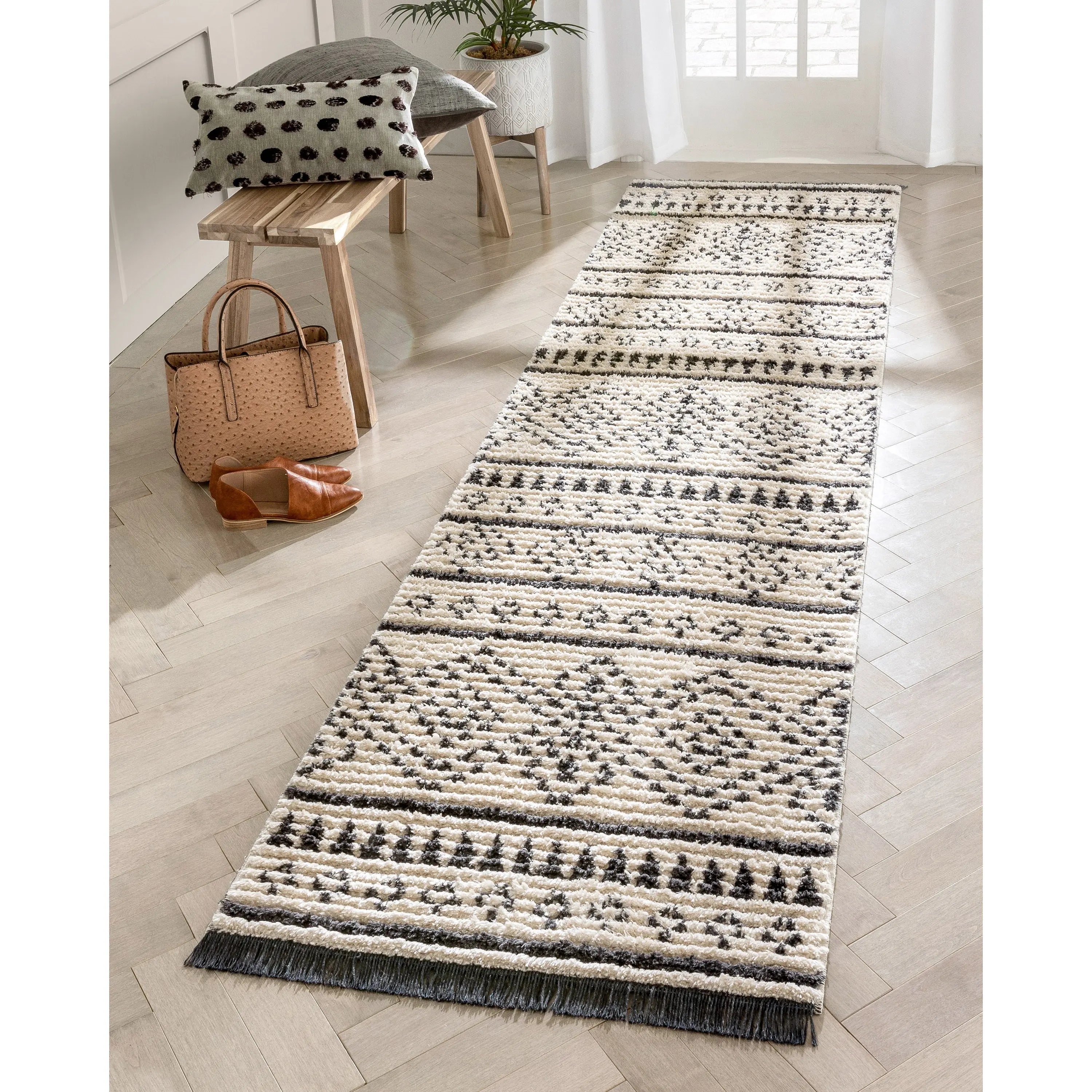 Odina Tribal Diamond Lattice Pattern Grey High-Low Textured Pile Rug、mySite、gigharbornorthrealestate