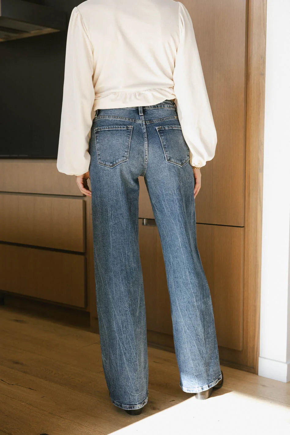 {product_title} - {shop_name}