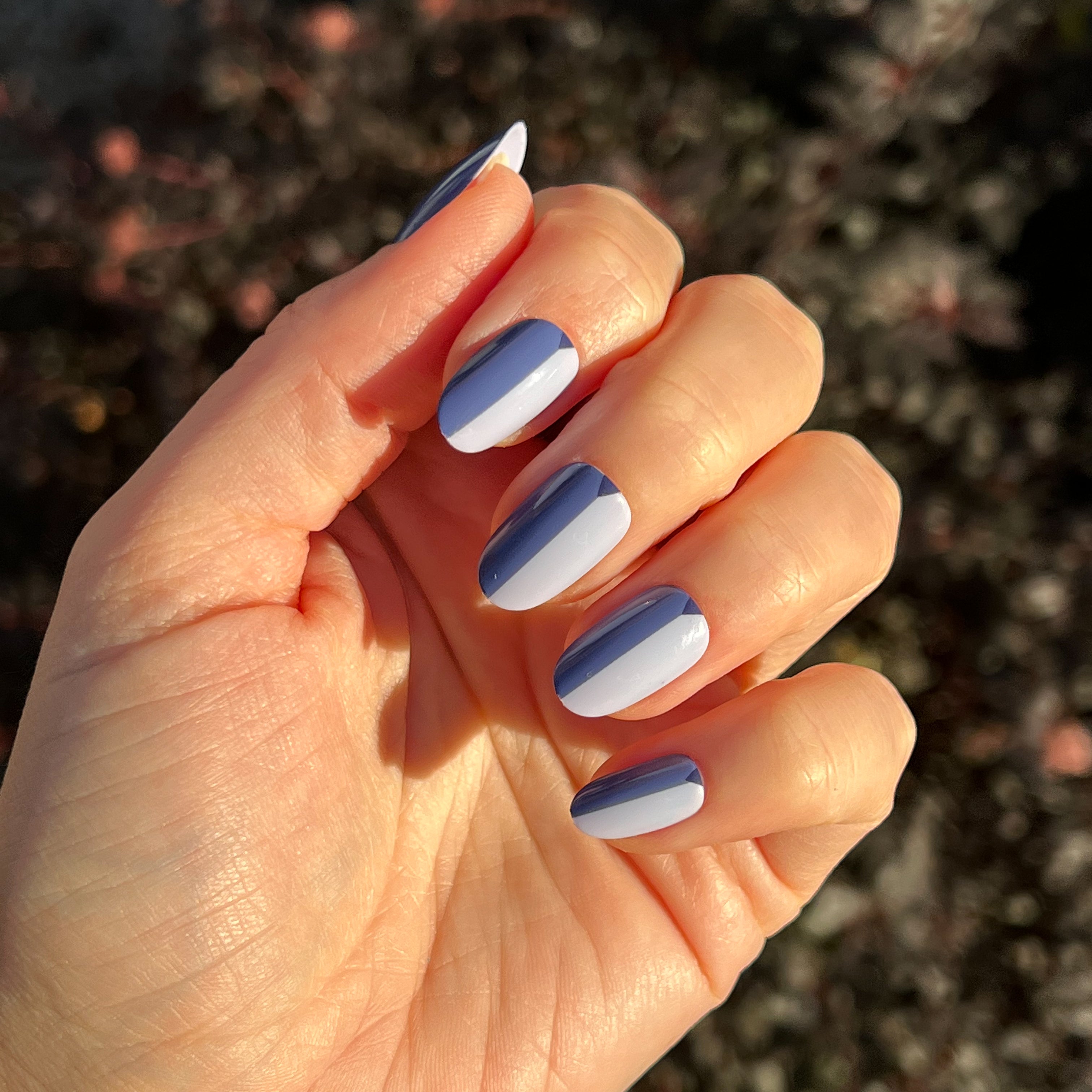 Colorblock Triangle - Press-On | Medium | Oval、mySite、solidvoid